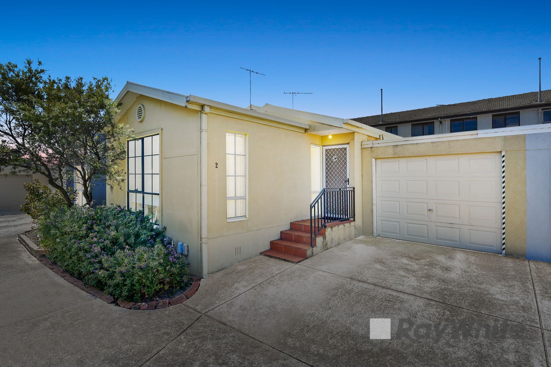 8 Larbert Road, Noble Park VIC 3174, Noble Park - Image 1