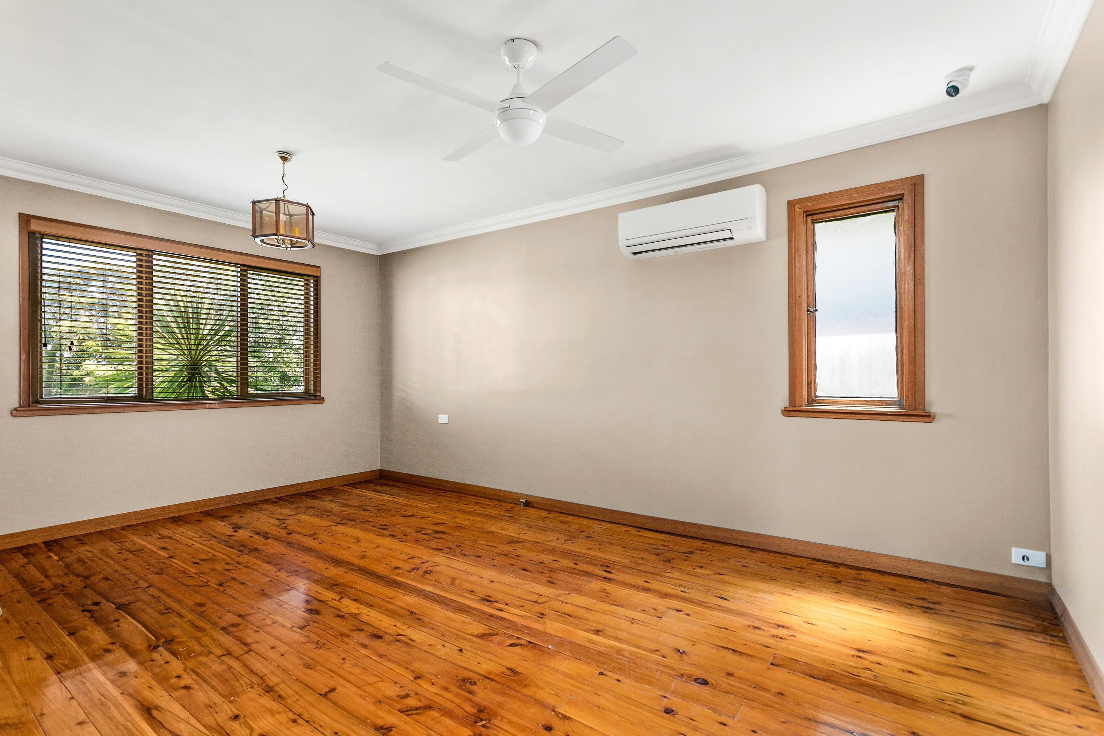 2 Roydon Avenue, Lake Illawarra NSW 2528, Lake Illawarra - Thumbnail 2