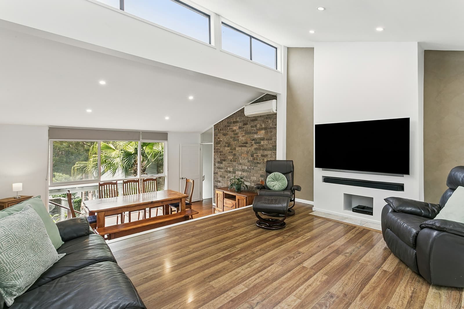 79 Urana Road,Yarrawarrah, Yarrawarrah - Thumbnail 2