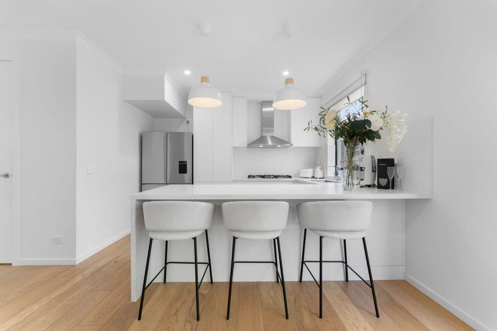 4 Williams Street, Mentone VIC 3194, Mentone - Thumbnail 2