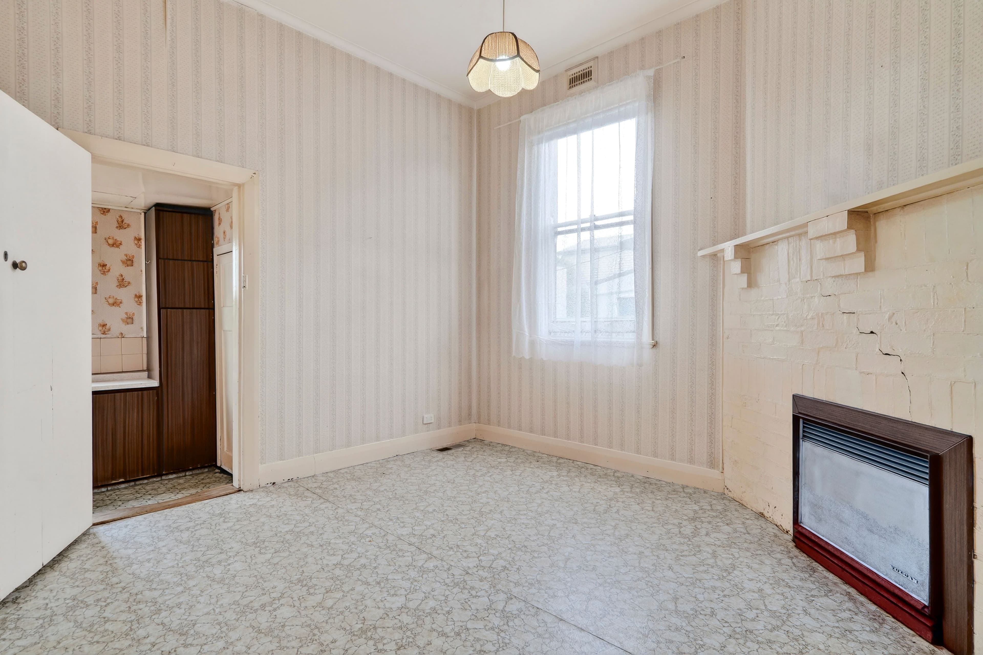 43 Hart Street, Colac VIC 3250, Colac - Thumbnail 6
