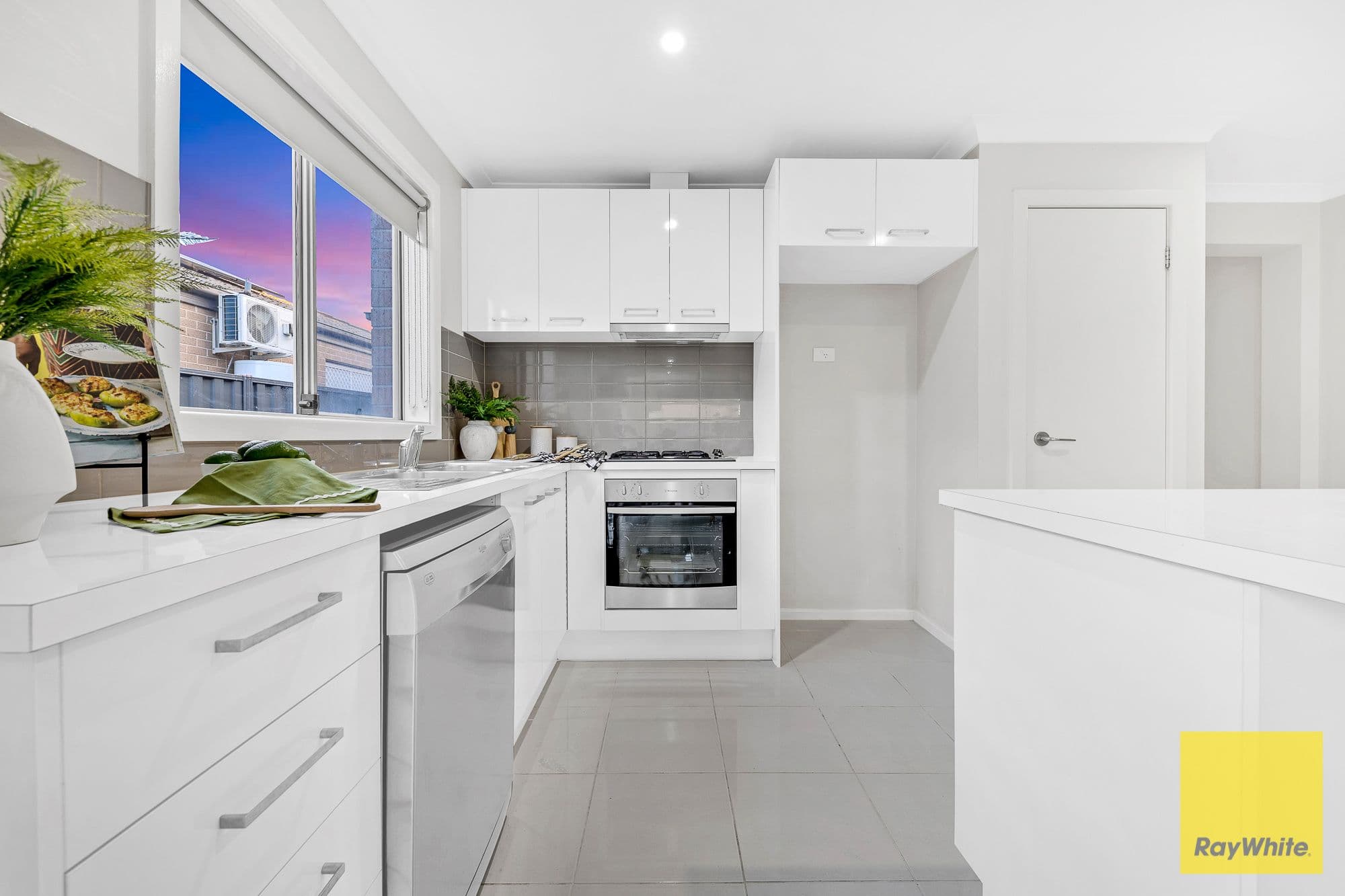 10 Ningaloo Street, Tarneit VIC 3029, Tarneit - Thumbnail 8