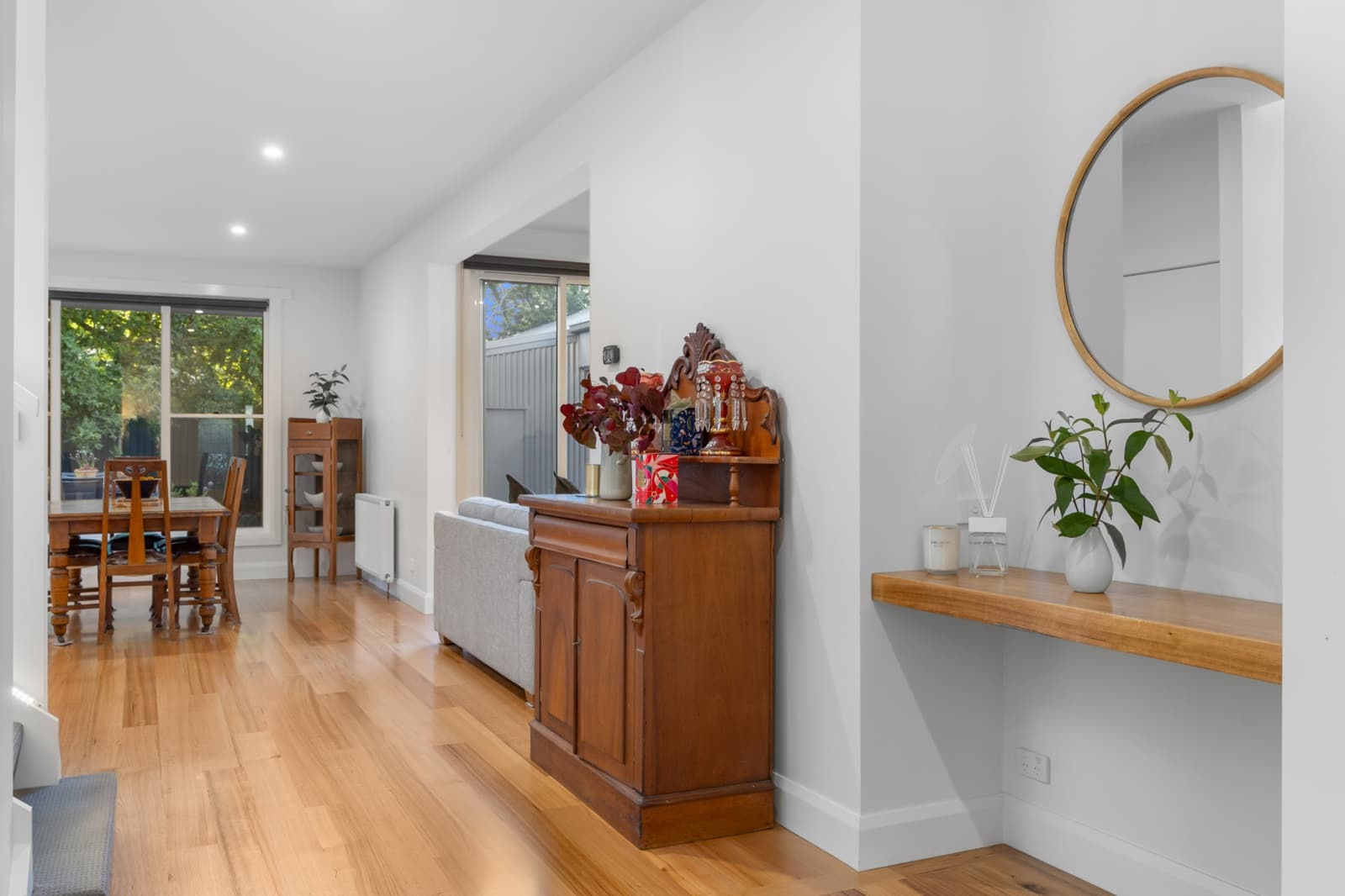 1123 Gregory Street,Lake Wendouree, Lake Wendouree - Thumbnail 3