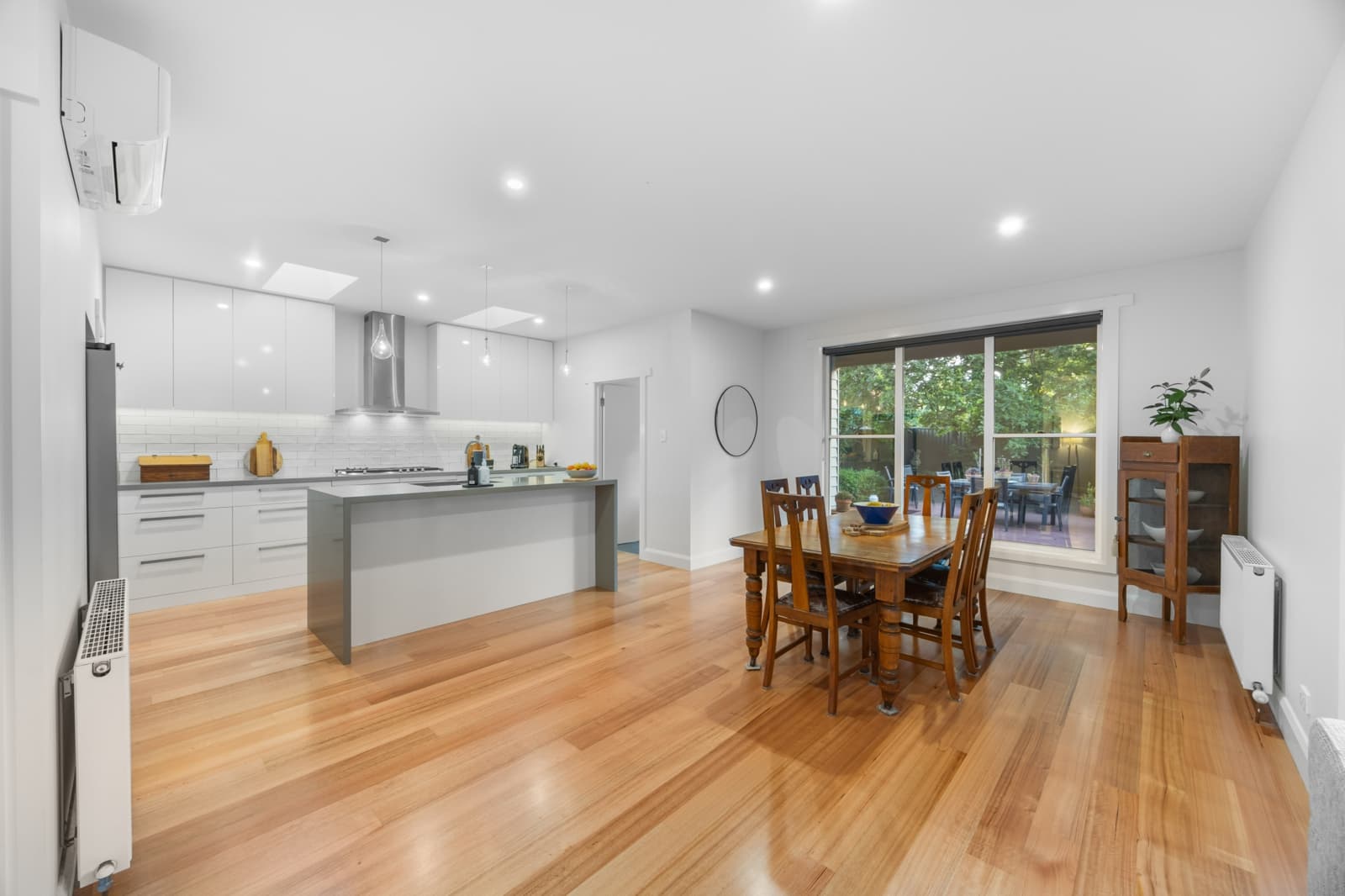 1123 Gregory Street,Lake Wendouree, Lake Wendouree - Thumbnail 4