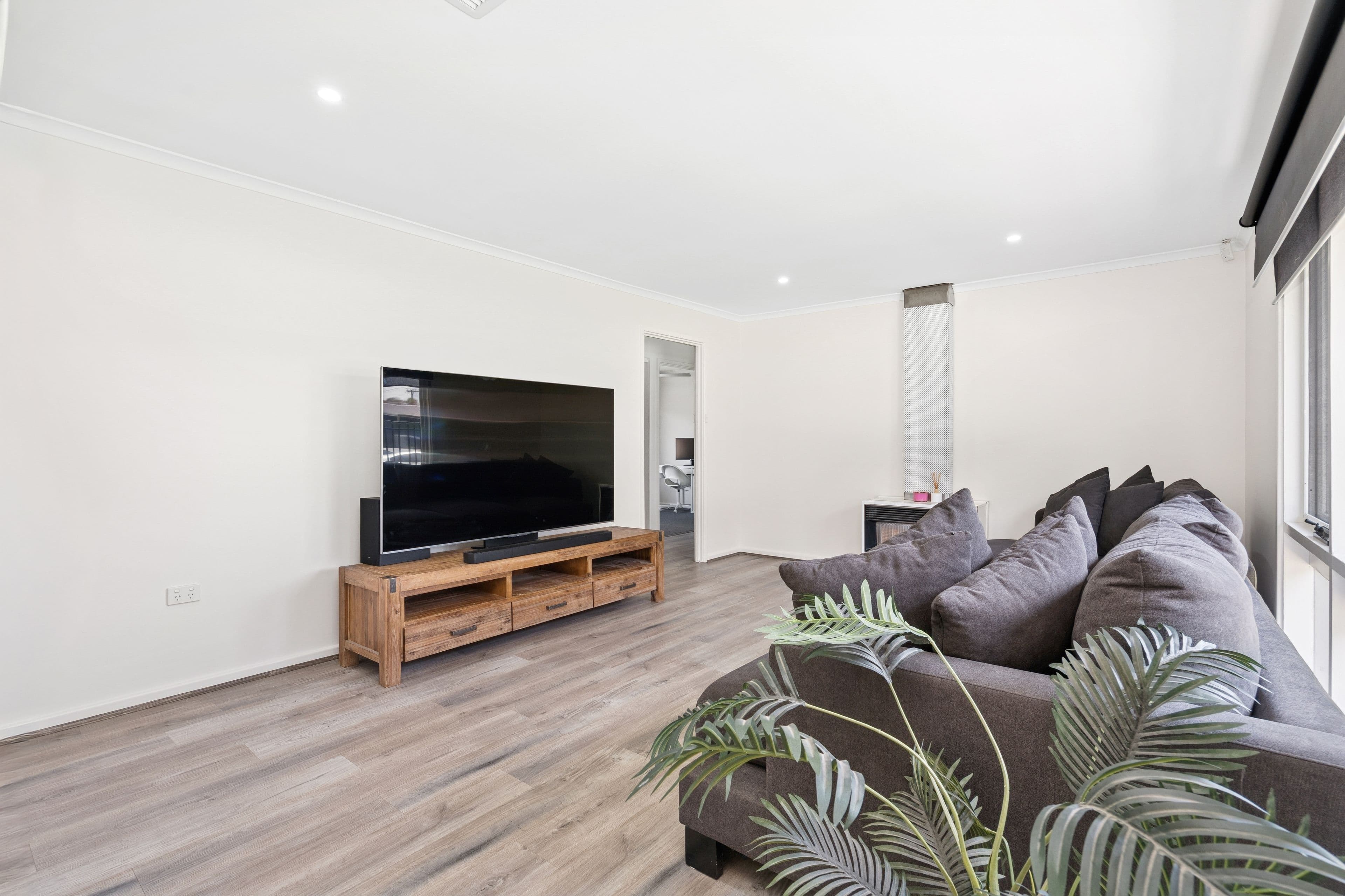 130 Diment Road, Salisbury North SA 5108, Salisbury North - Thumbnail 4