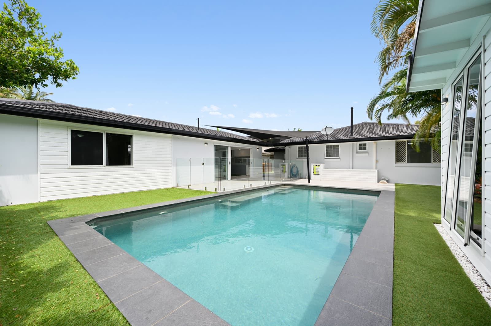 19 Shoveller Avenue,Paradise Point, Paradise Point - Thumbnail 6