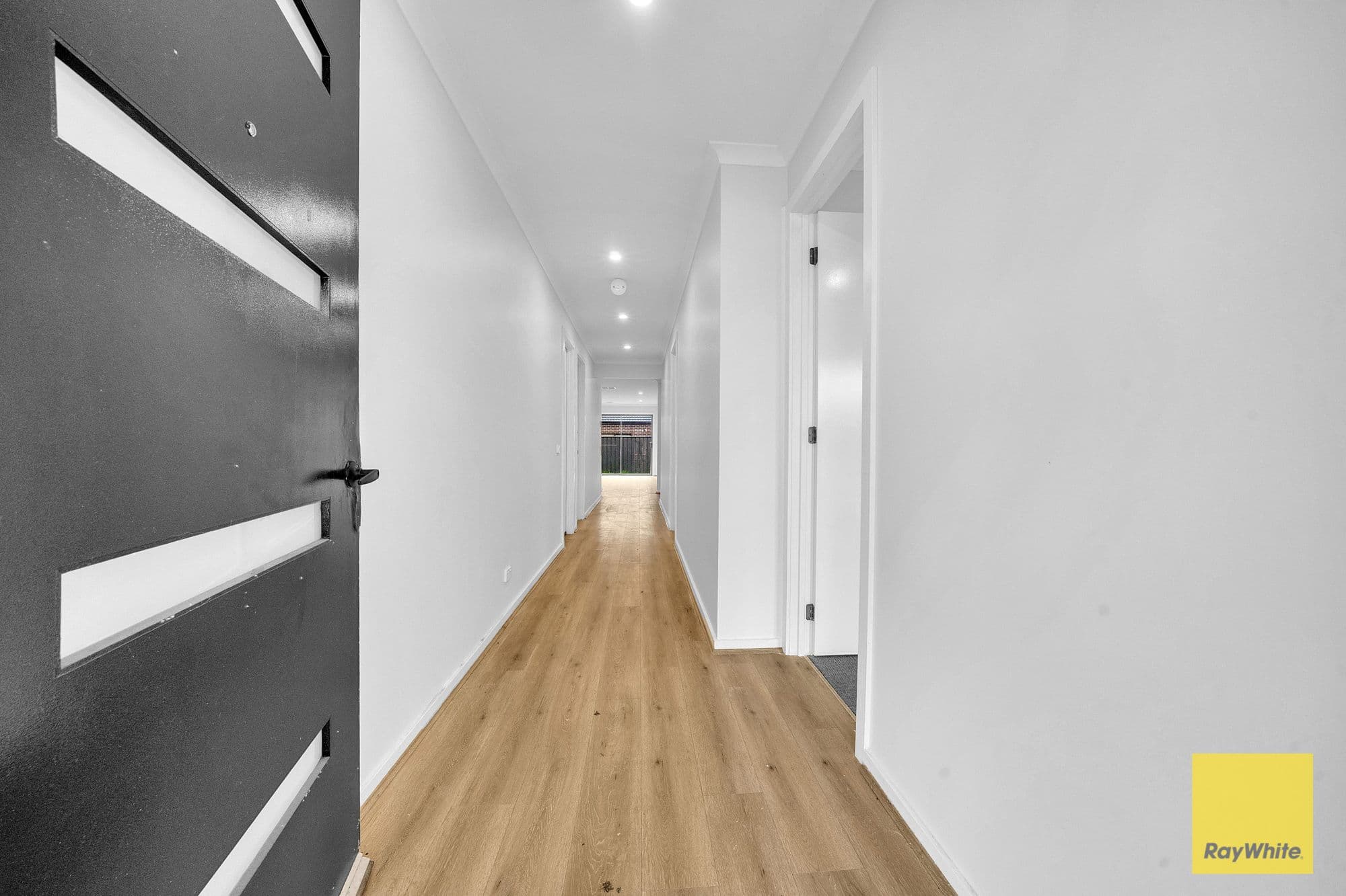 14 Eshal Crescent, Wyndham Vale VIC 3024, Wyndham Vale - Thumbnail 3