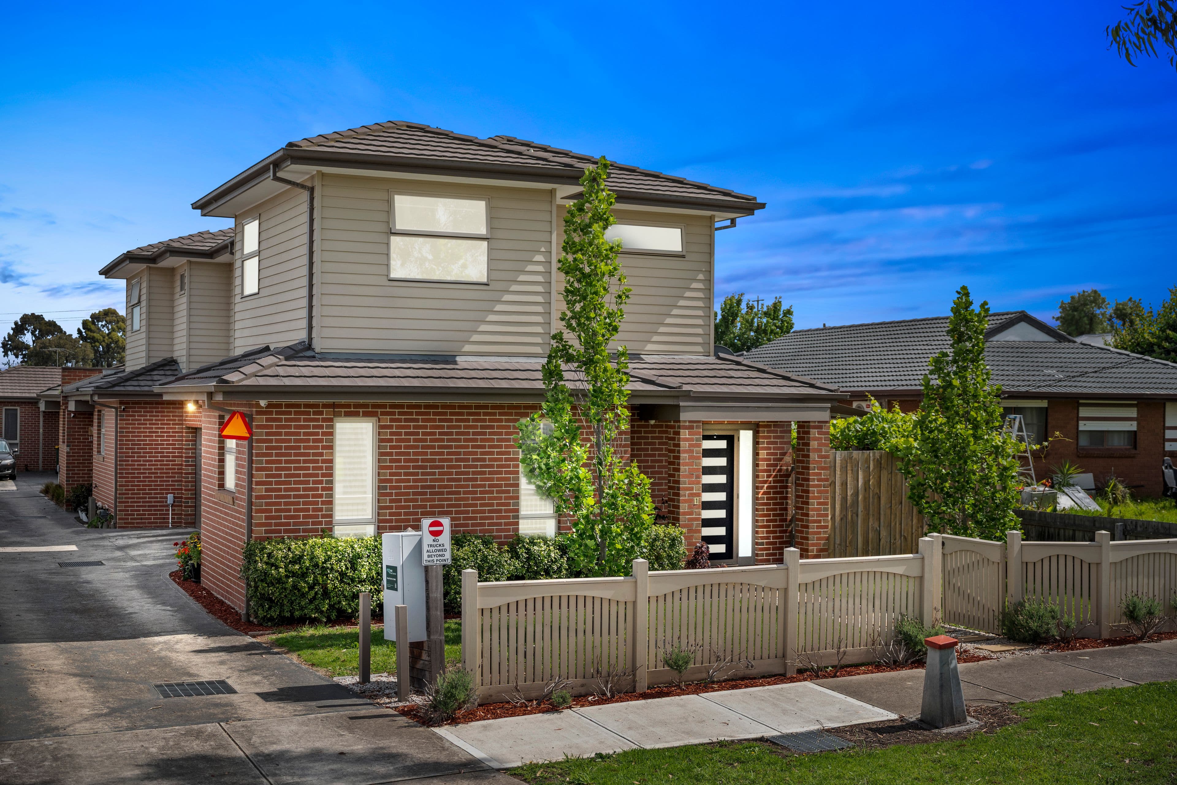 9 Houston Street, Epping VIC 3076, Epping - Thumbnail 2