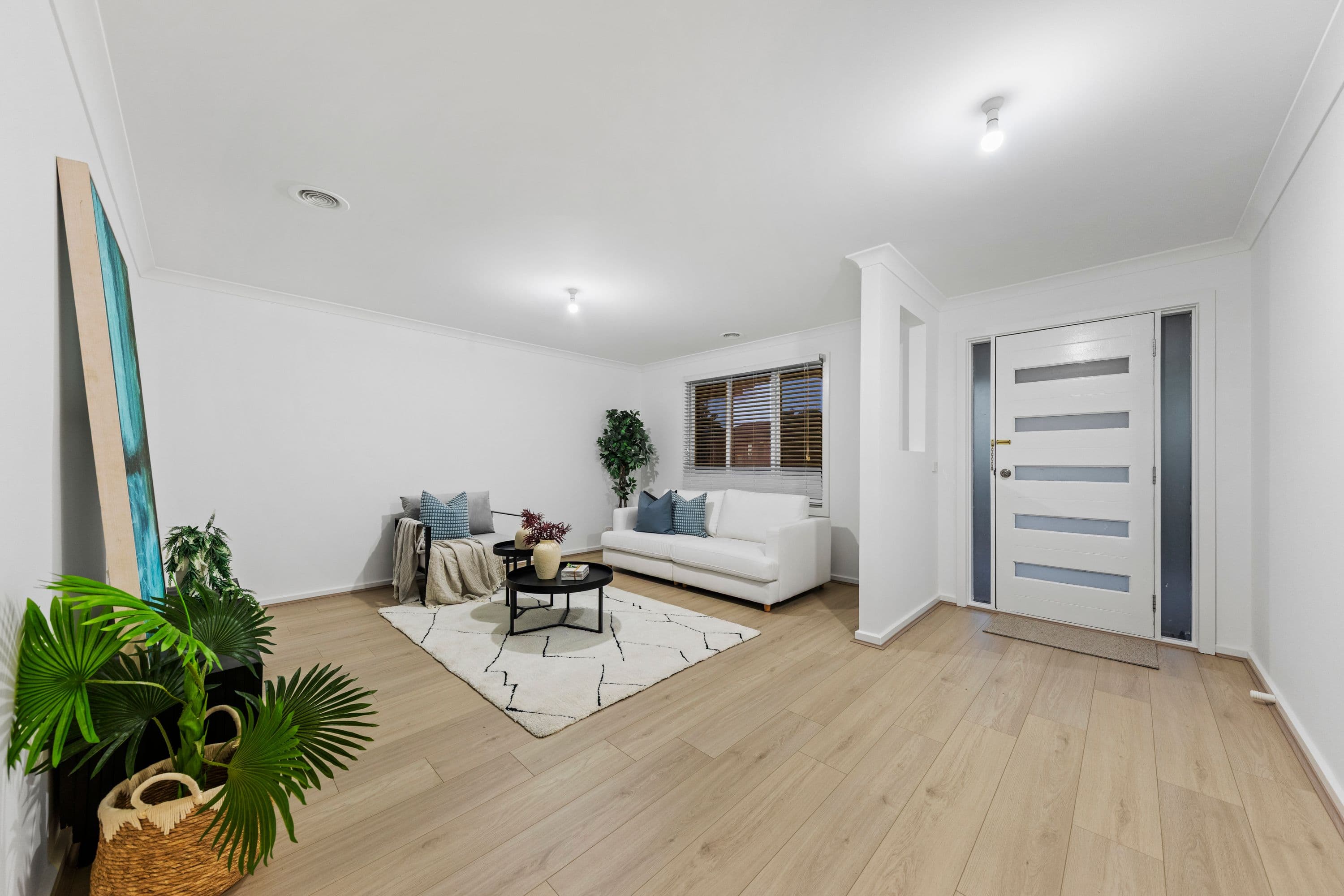 38 Windermere Boulevard, Pakenham VIC 3810, Pakenham - Thumbnail 4