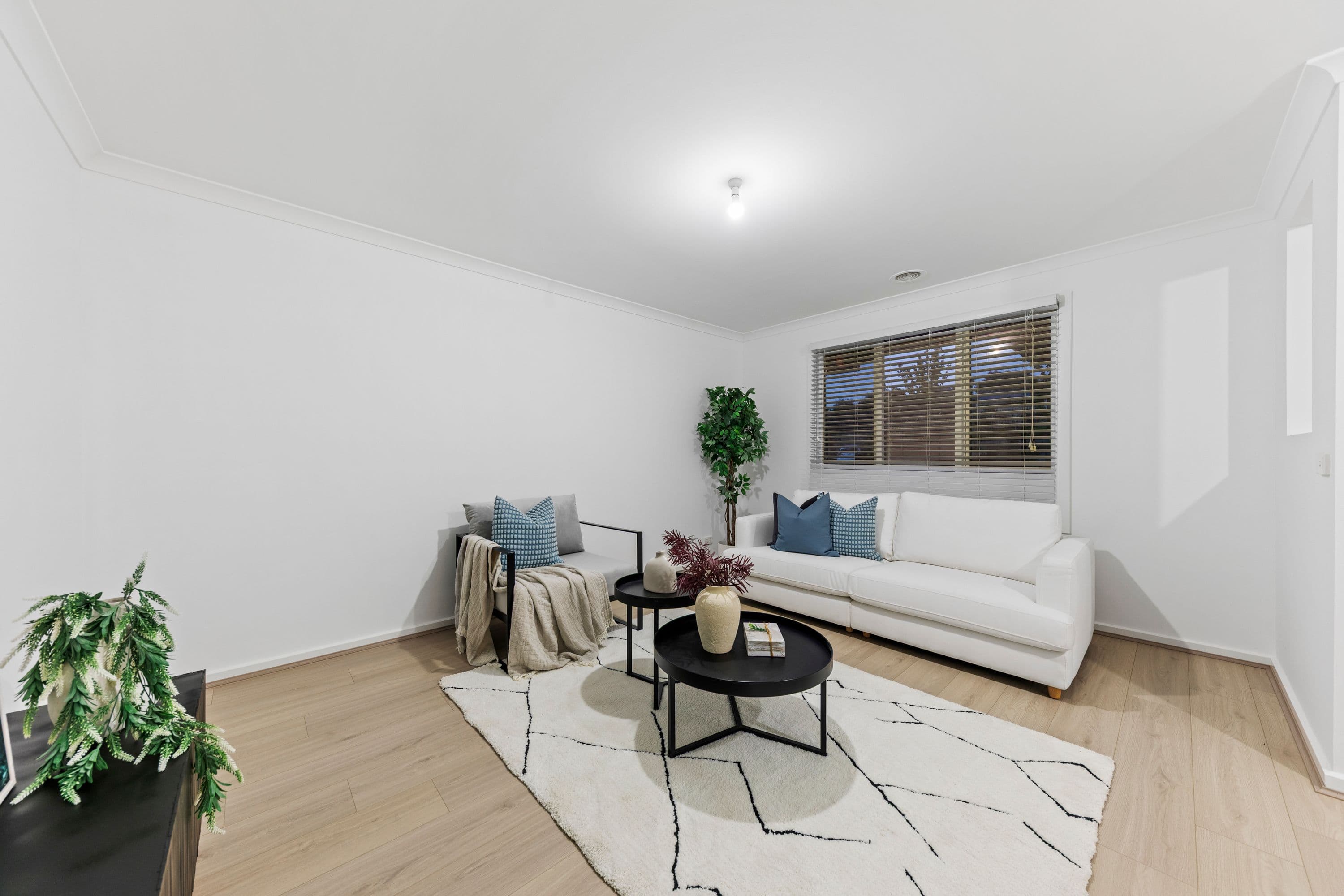 38 Windermere Boulevard, Pakenham VIC 3810, Pakenham - Thumbnail 5