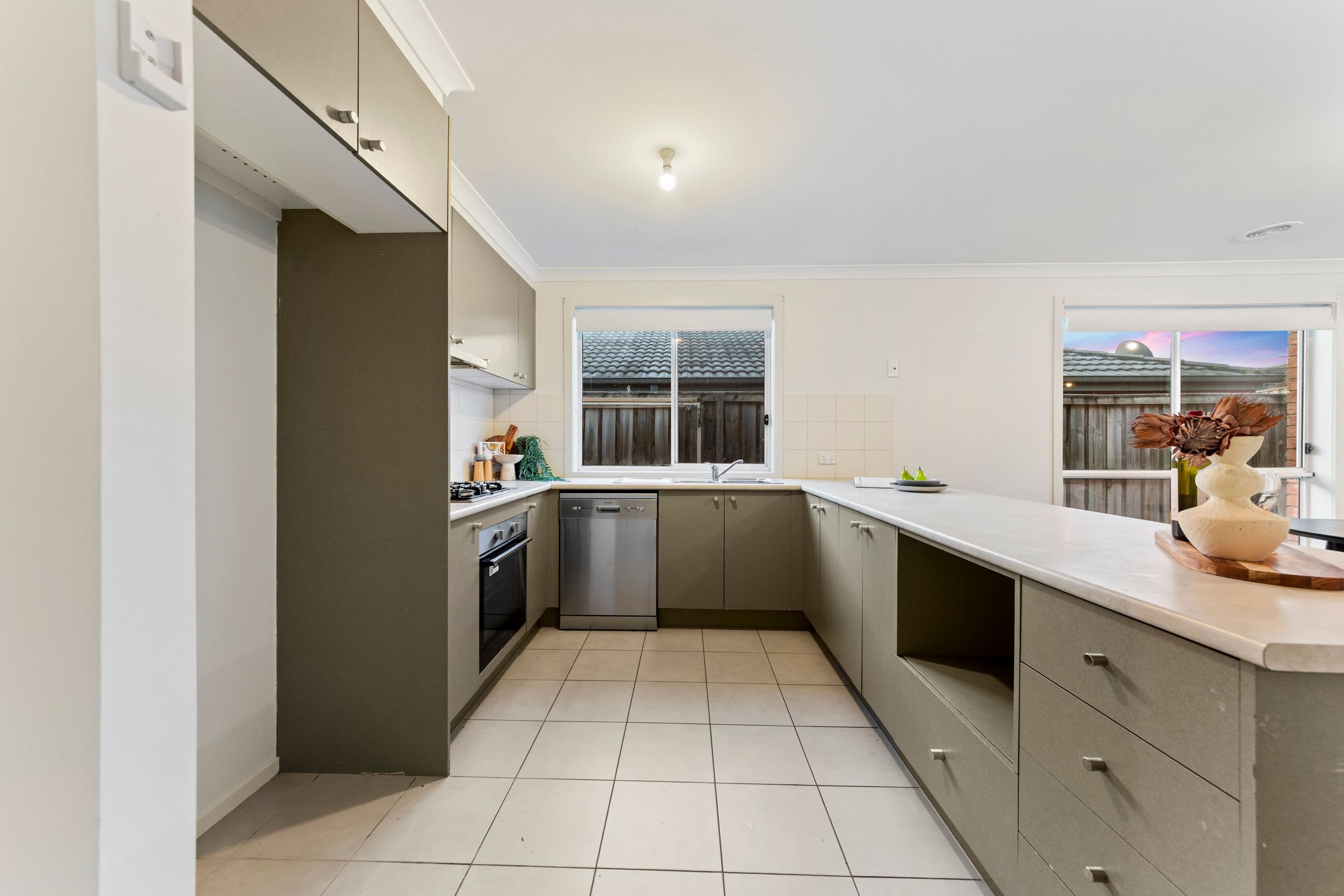 21 Kimberley Grove, Pakenham VIC 3810, Pakenham - Thumbnail 7