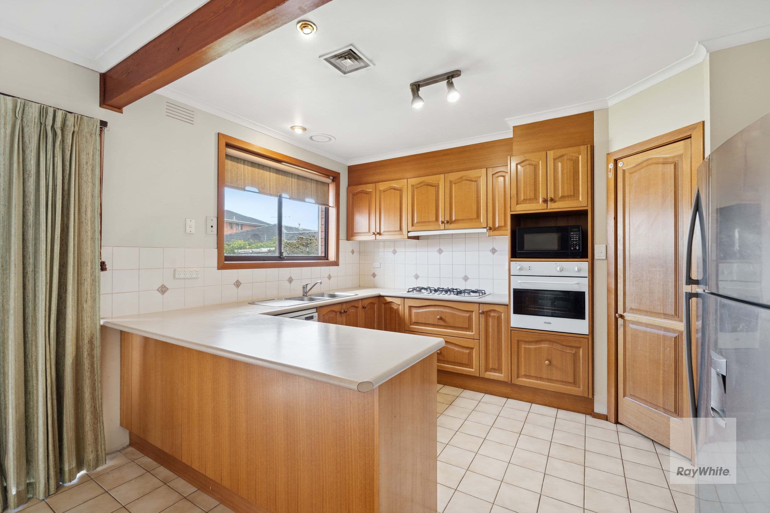 7 Morris Drive, Keilor Downs VIC 3038, Keilor Downs - Thumbnail 2