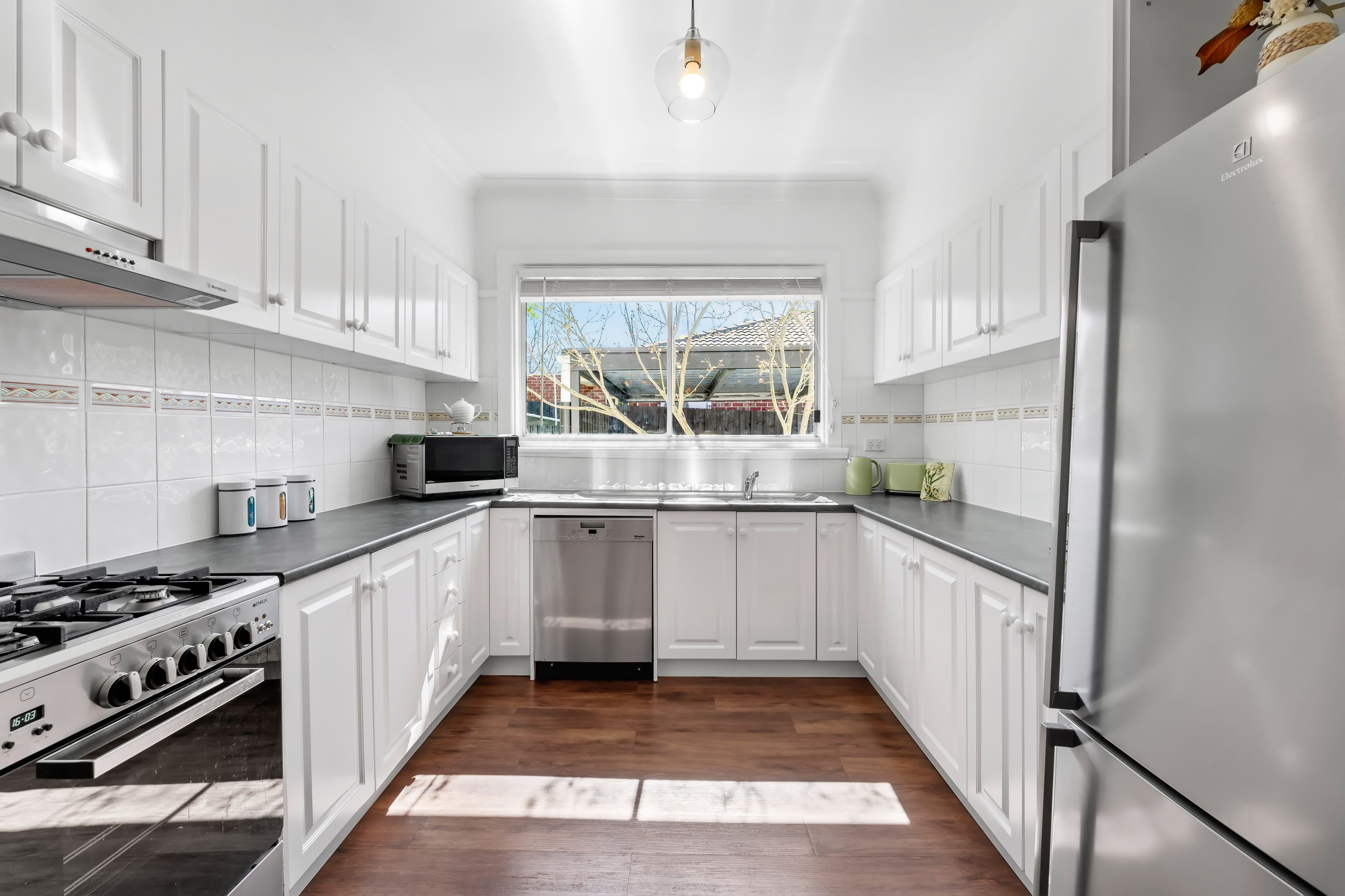 16 Farnham Road, Bayswater VIC 3153, Bayswater - Thumbnail 6
