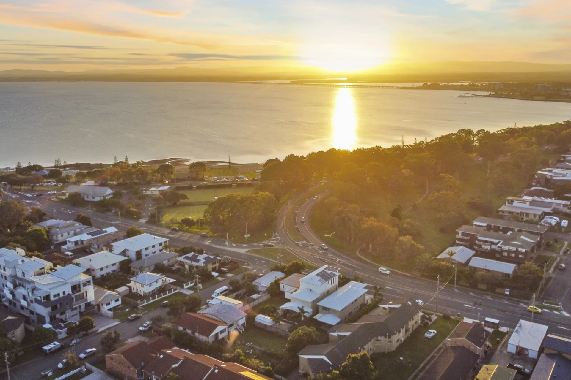 92 Oxley Avenue, Woody Point, QLD, Woody Point - Thumbnail 2