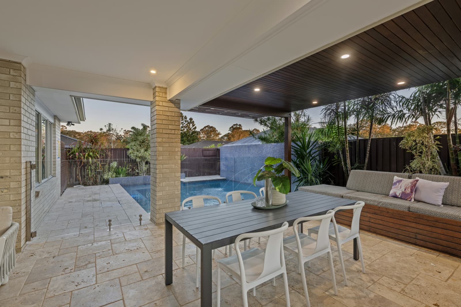 20 Hickory Street,Carseldine, Carseldine - Thumbnail 3