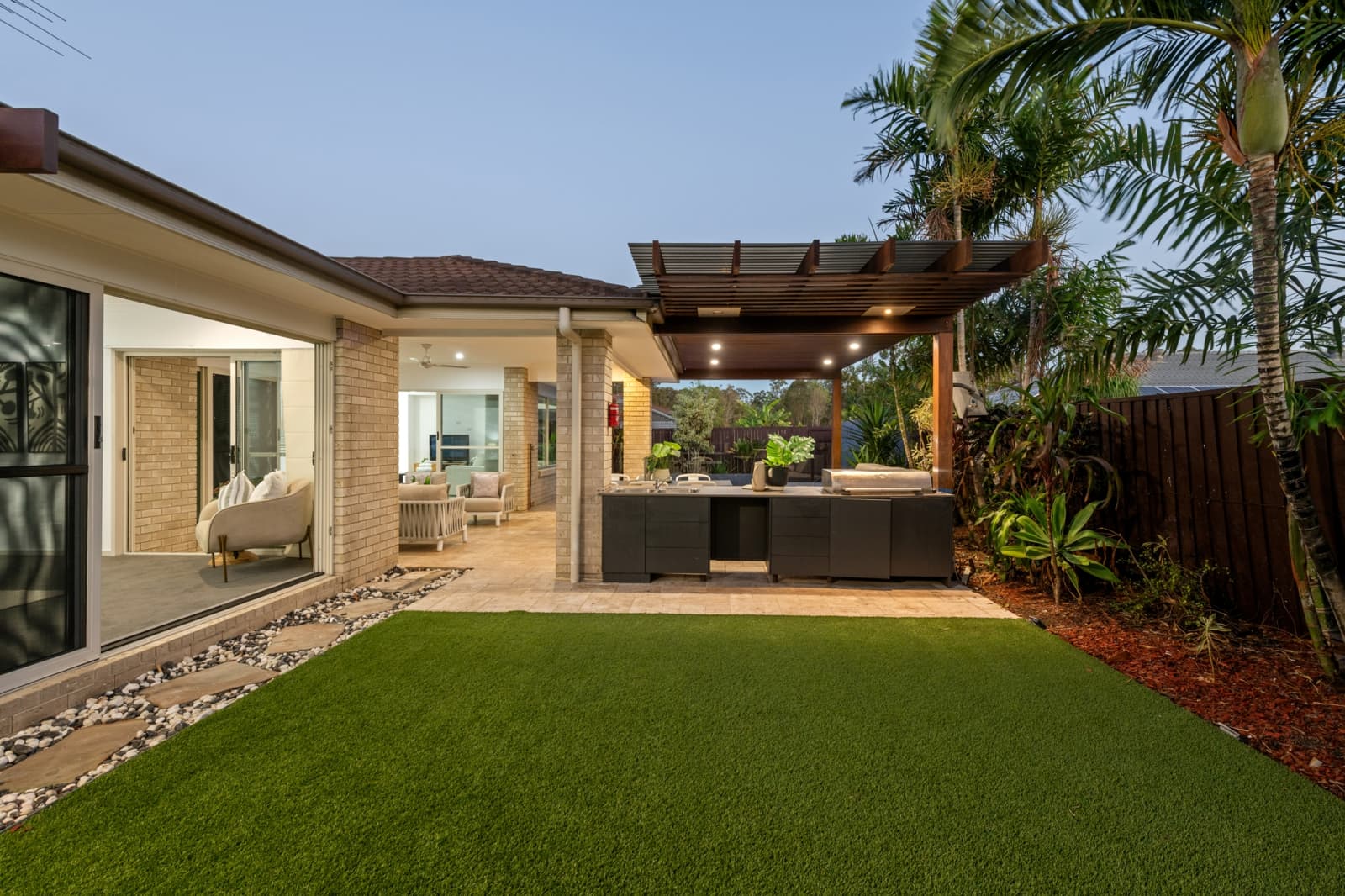 20 Hickory Street,Carseldine, Carseldine - Thumbnail 5