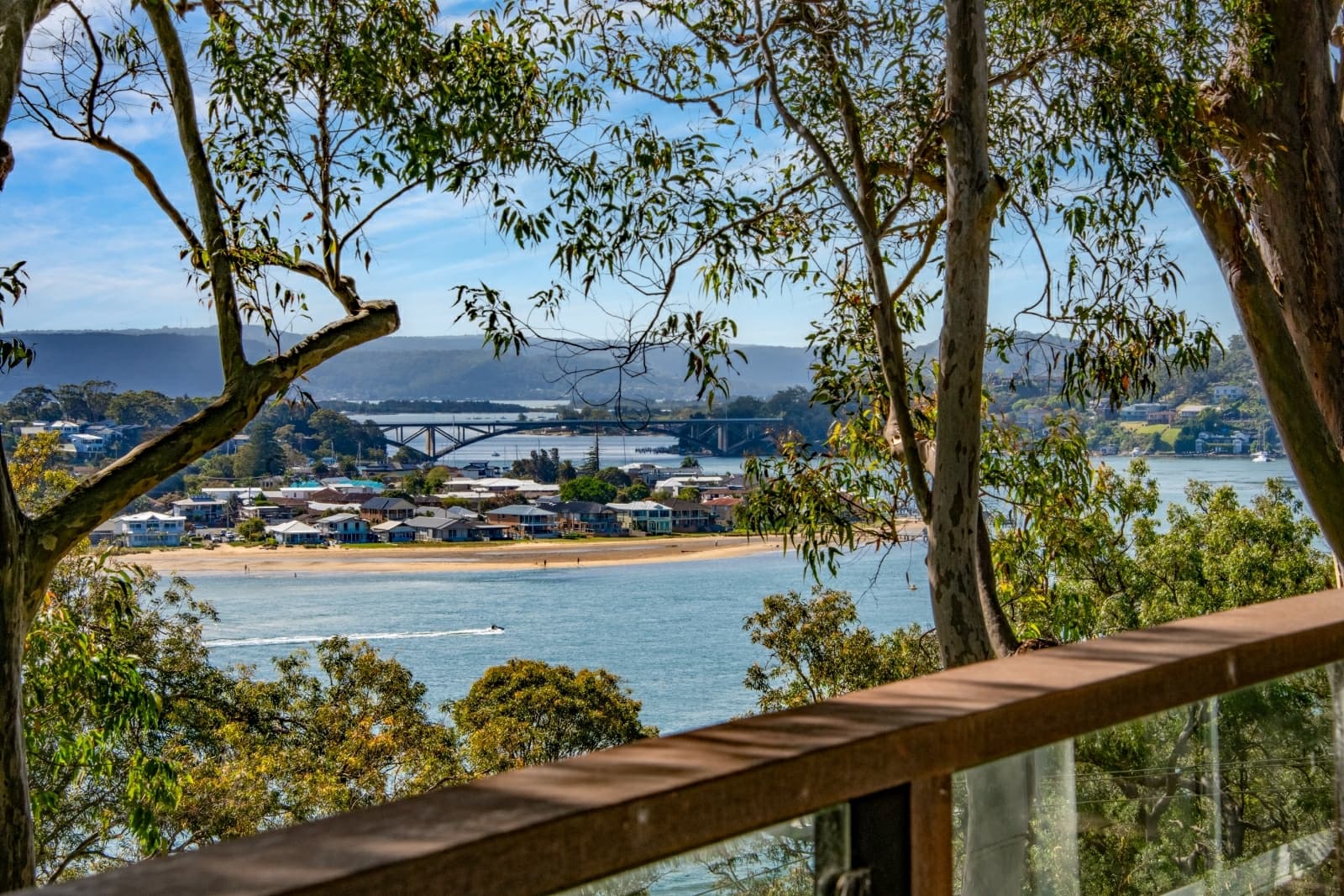 90 Heath Road,Pretty Beach, Pretty Beach - Thumbnail 2