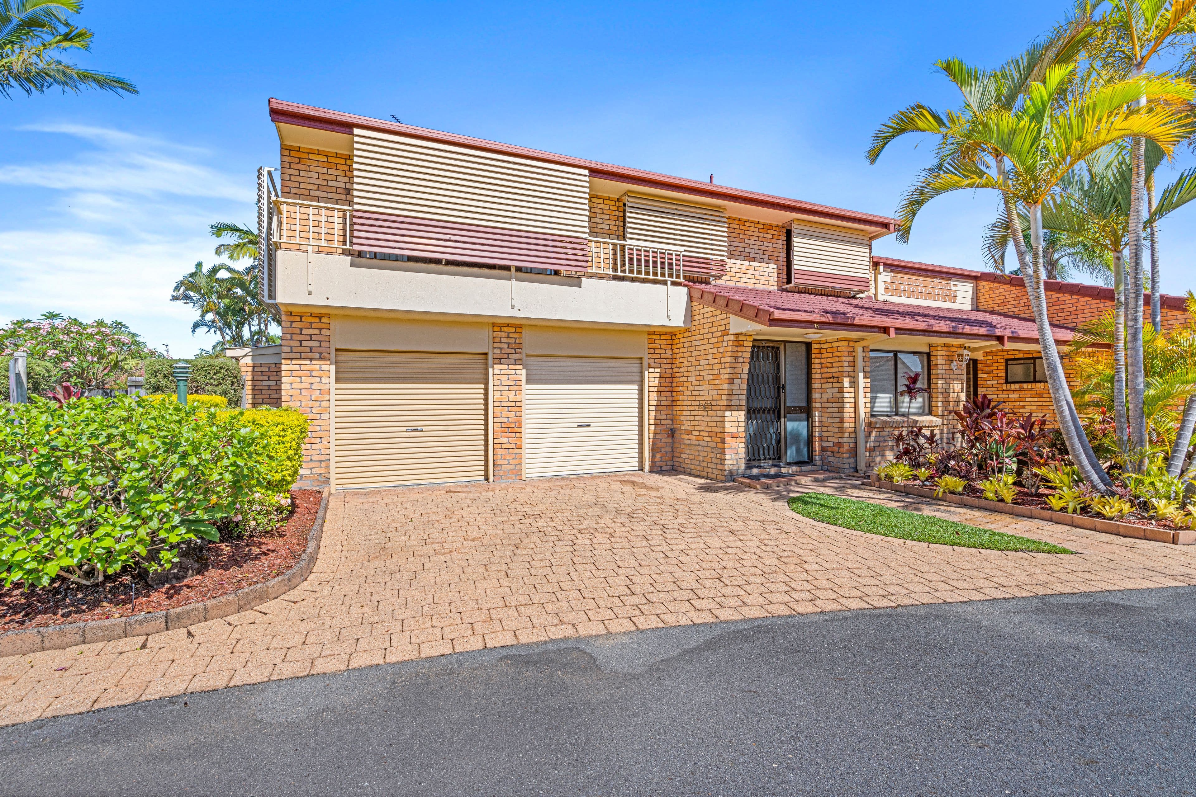 35 St Kevins Avenue, Benowa QLD 4217, Benowa - Thumbnail 2