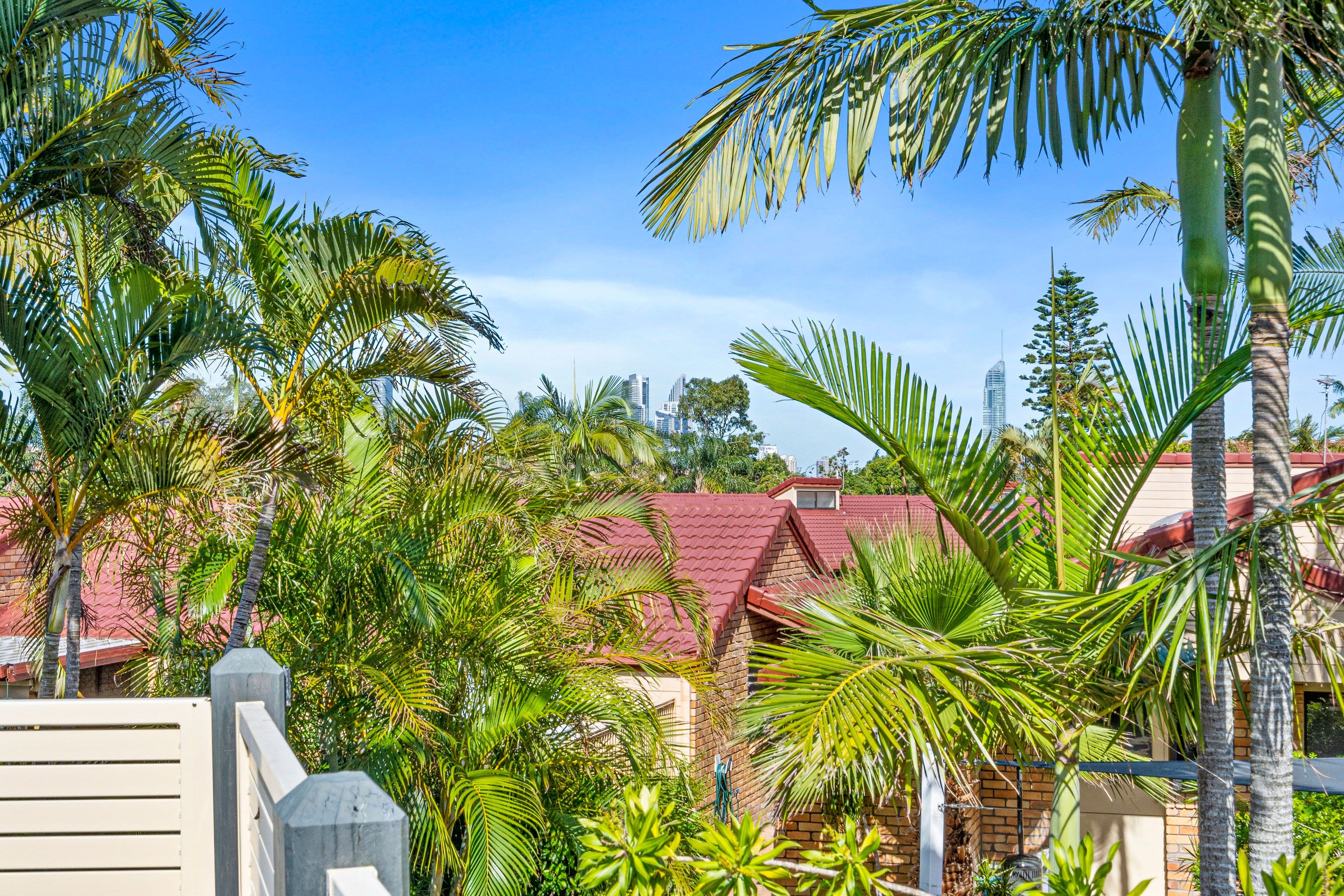 35 St Kevins Avenue, Benowa QLD 4217, Benowa - Thumbnail 7