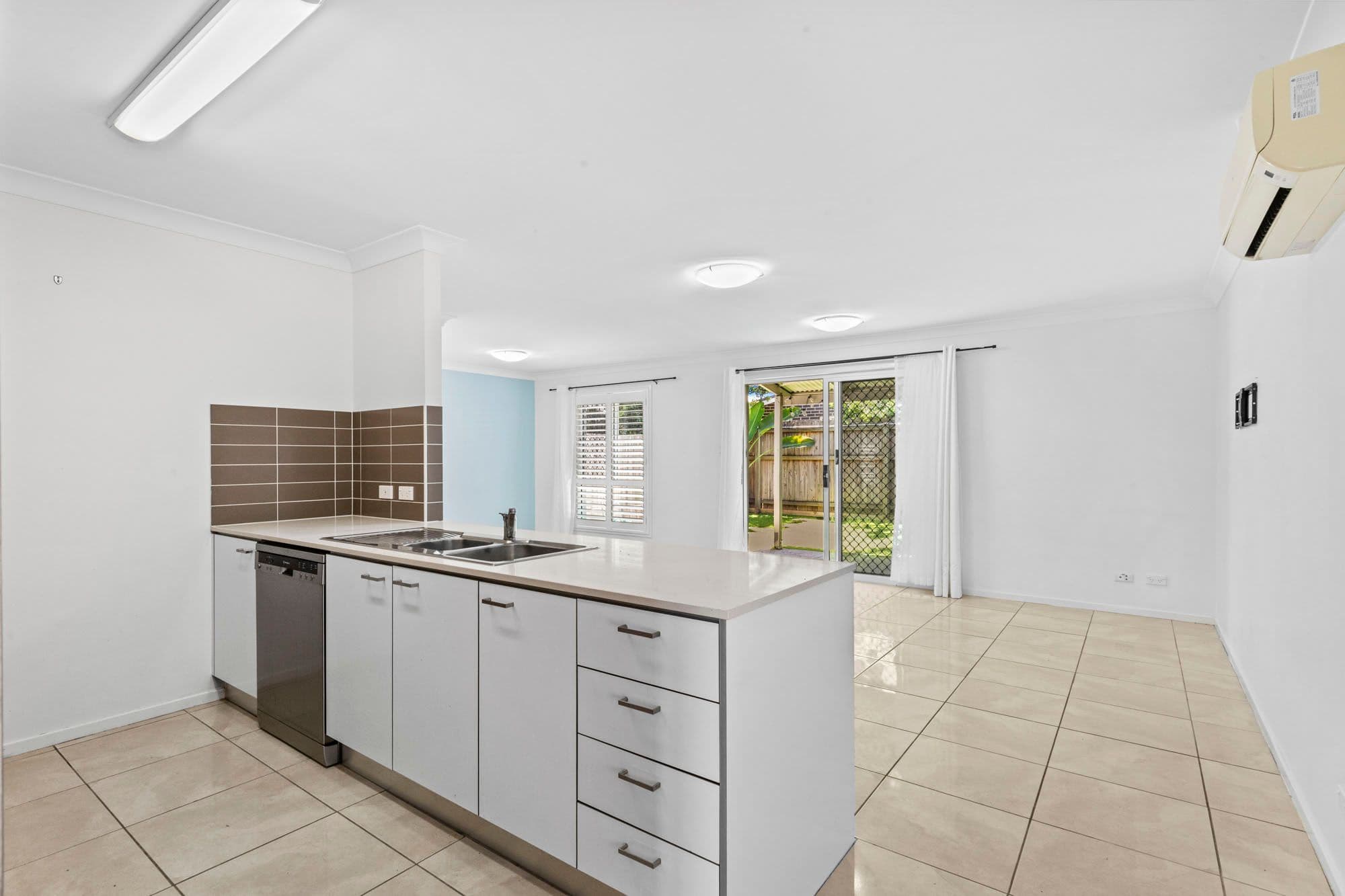 325 Stanley Street, Brendale QLD 4500, Brendale - Thumbnail 4