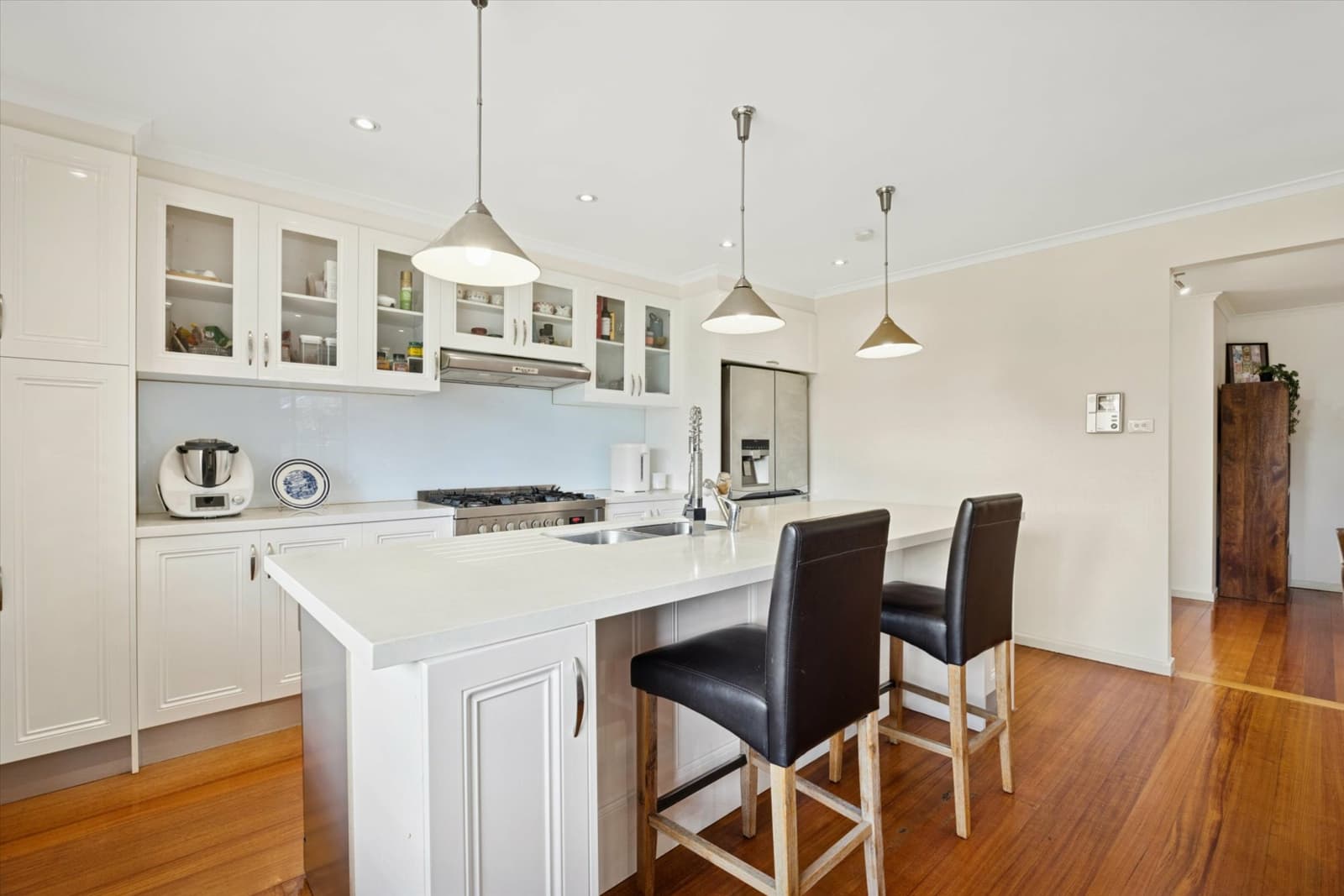 6 Peveril Street,Glen Waverley, Glen Waverley - Thumbnail 2
