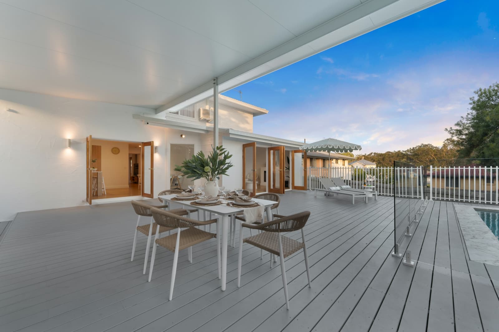 6 Moonah Avenue,Southport, Southport - Thumbnail 3