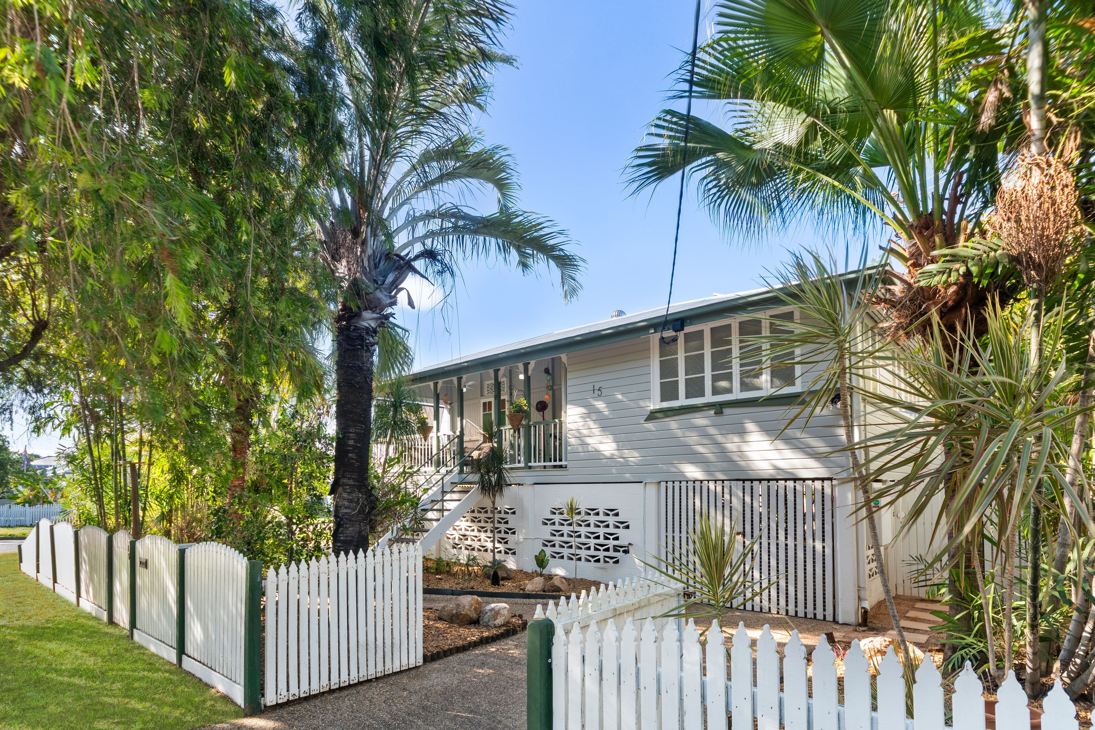 15 Albury Street, Pimlico QLD 4812, Pimlico - Thumbnail 2