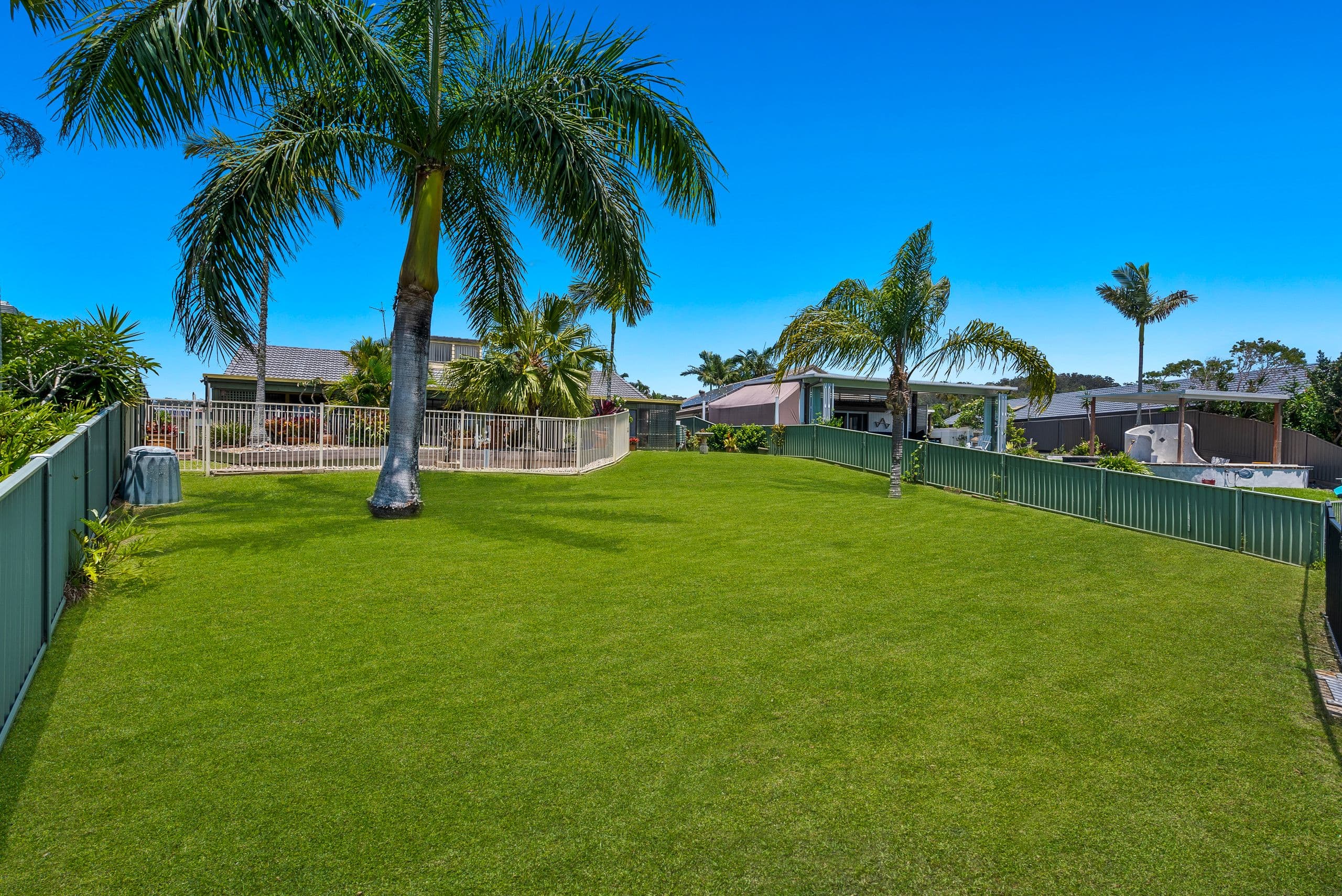 11 Cyclades Crescent, Currumbin Waters QLD 4223, Currumbin Waters - Thumbnail 8
