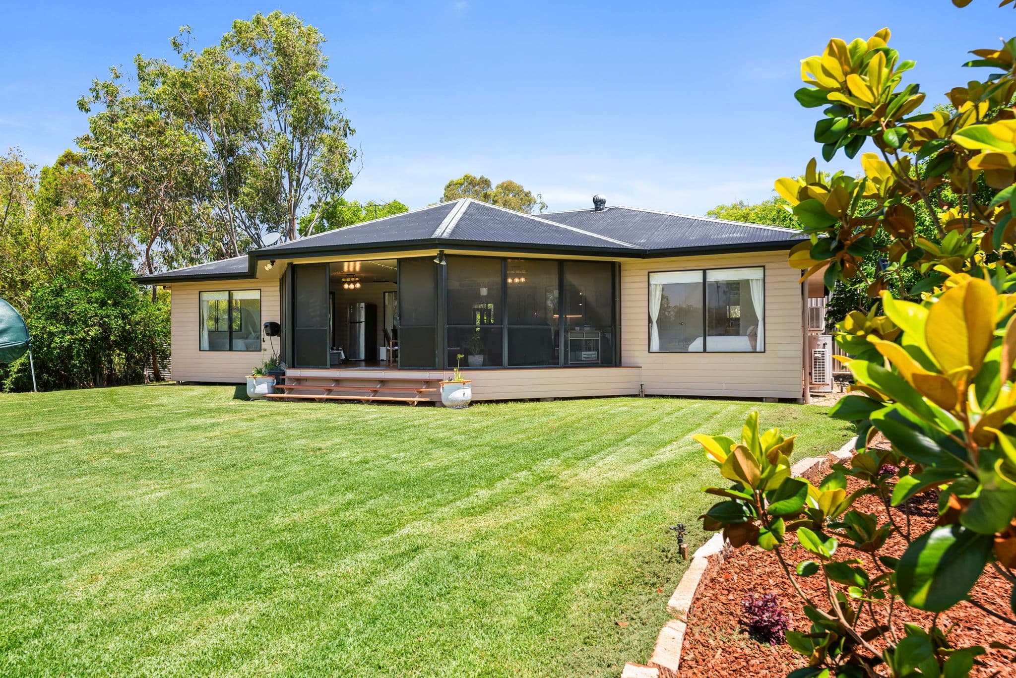 50 Mahon Street, Dalby QLD 4405, Dalby - Thumbnail 2