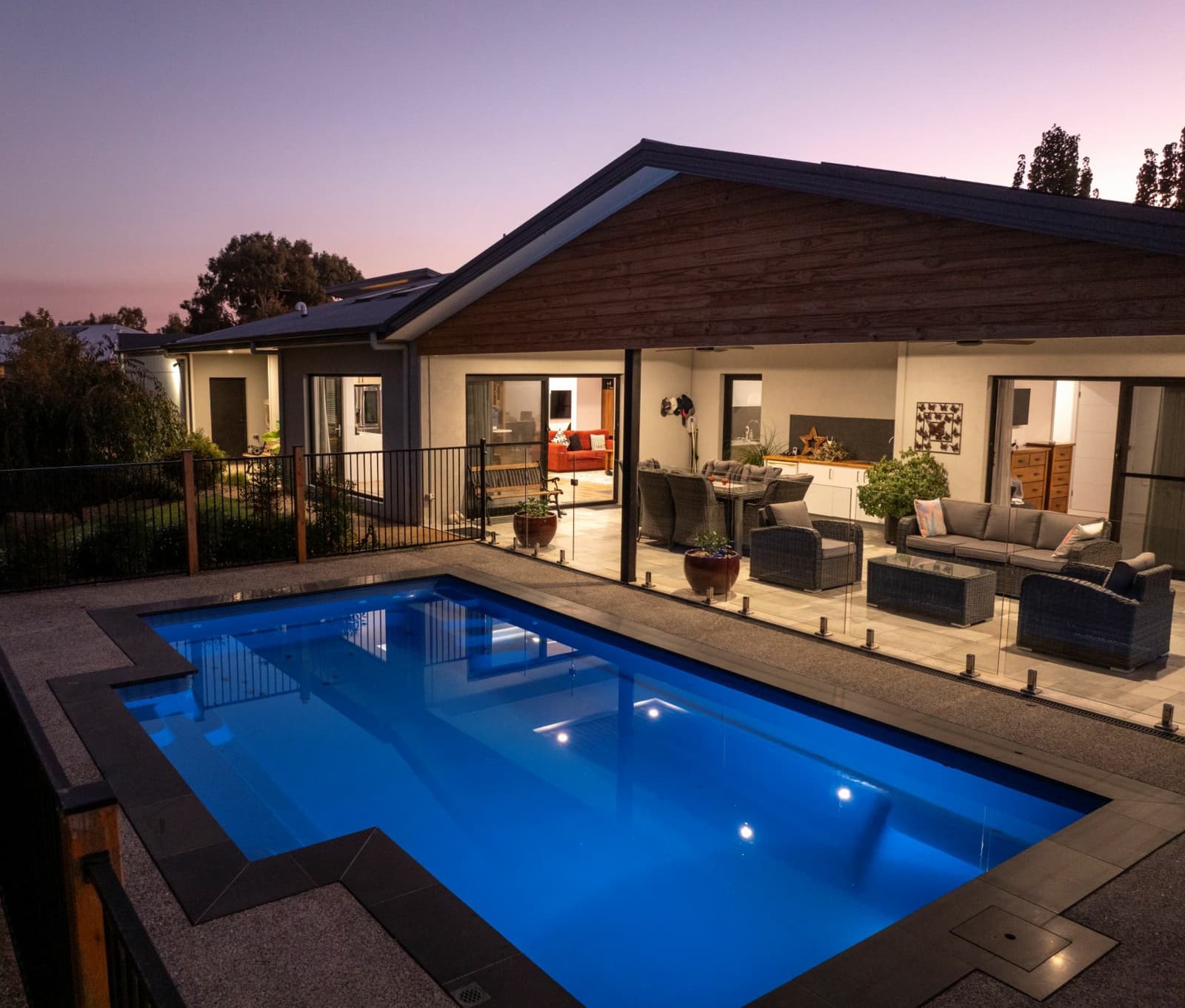 9 Stockmans Drive,Mansfield, Mansfield - Thumbnail 4