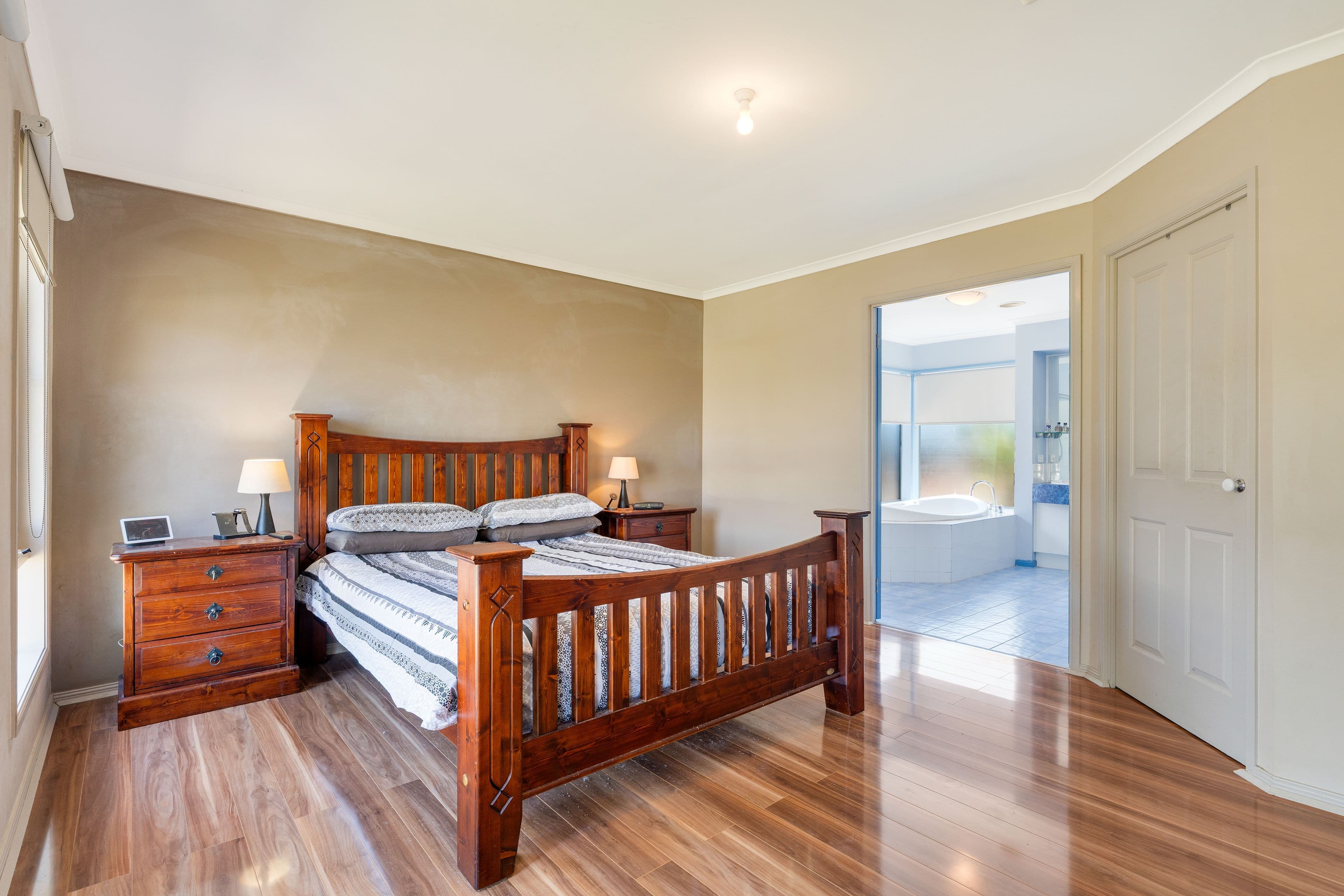 16 Mcnamara Avenue, Roxburgh Park VIC 3064, Roxburgh Park - Thumbnail 6