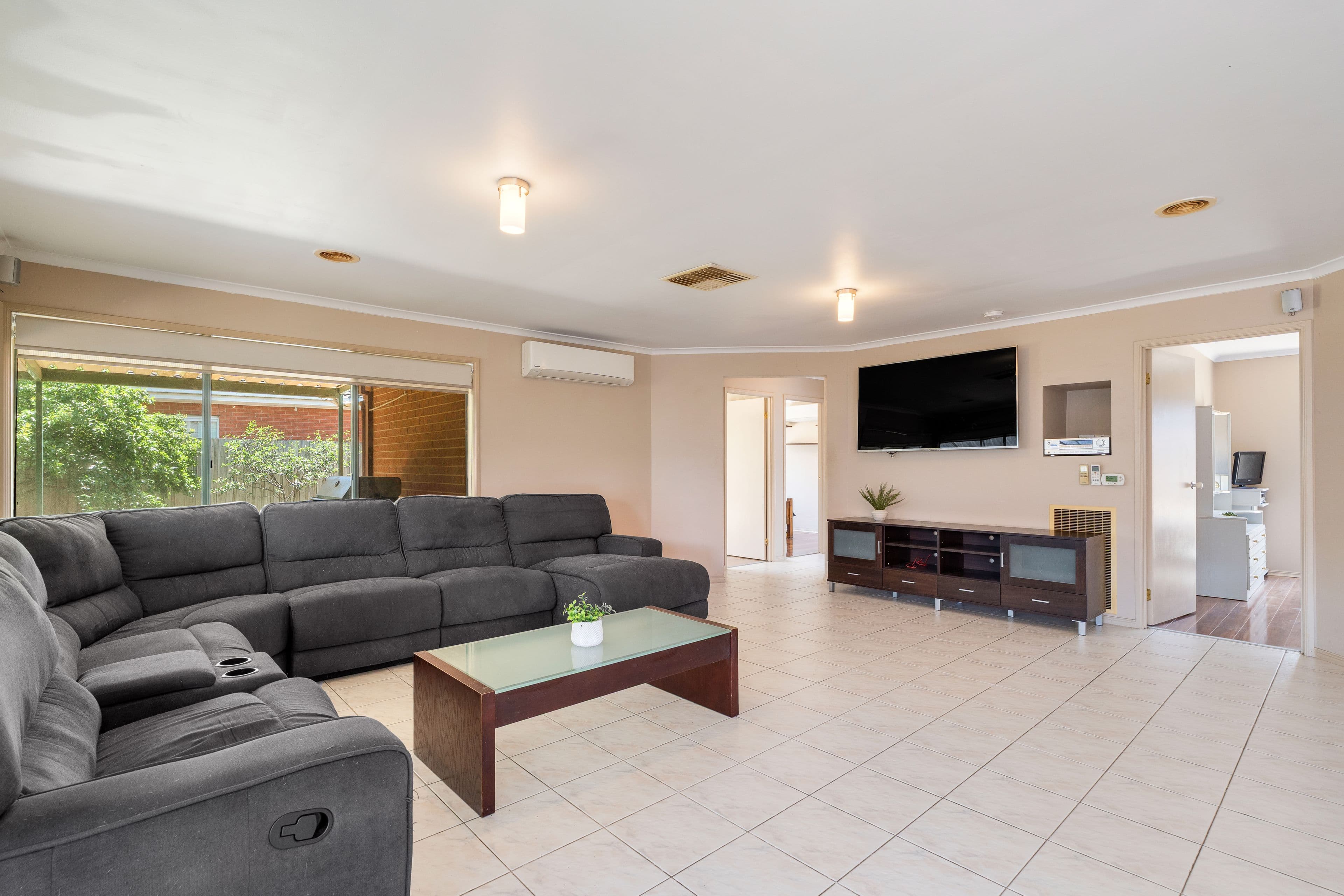 16 Mcnamara Avenue, Roxburgh Park VIC 3064, Roxburgh Park - Thumbnail 8