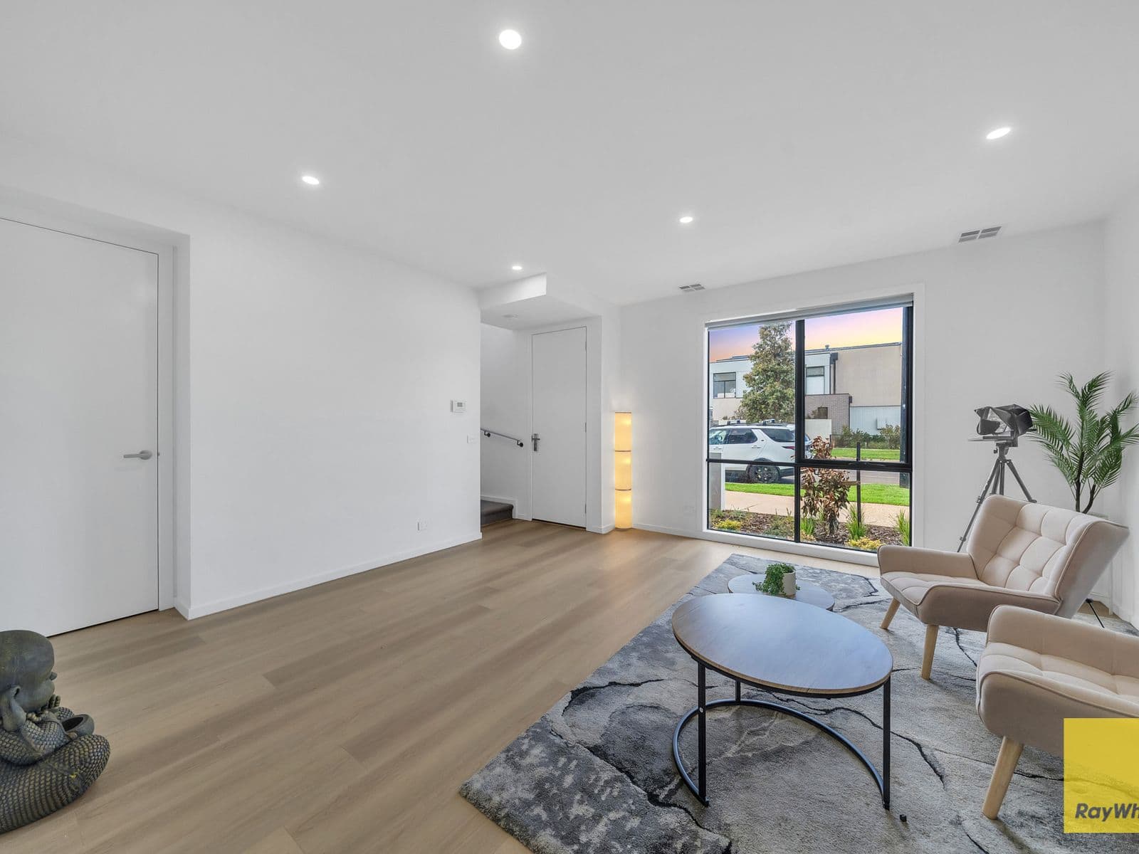 181 Frontier Avenue, Aintree - Thumbnail 4