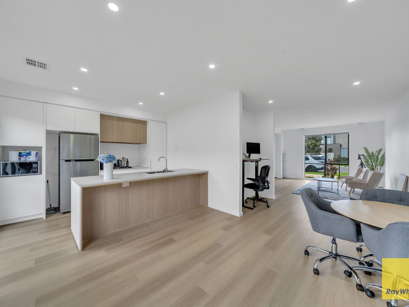 181 Frontier Avenue, Aintree - Thumbnail 7