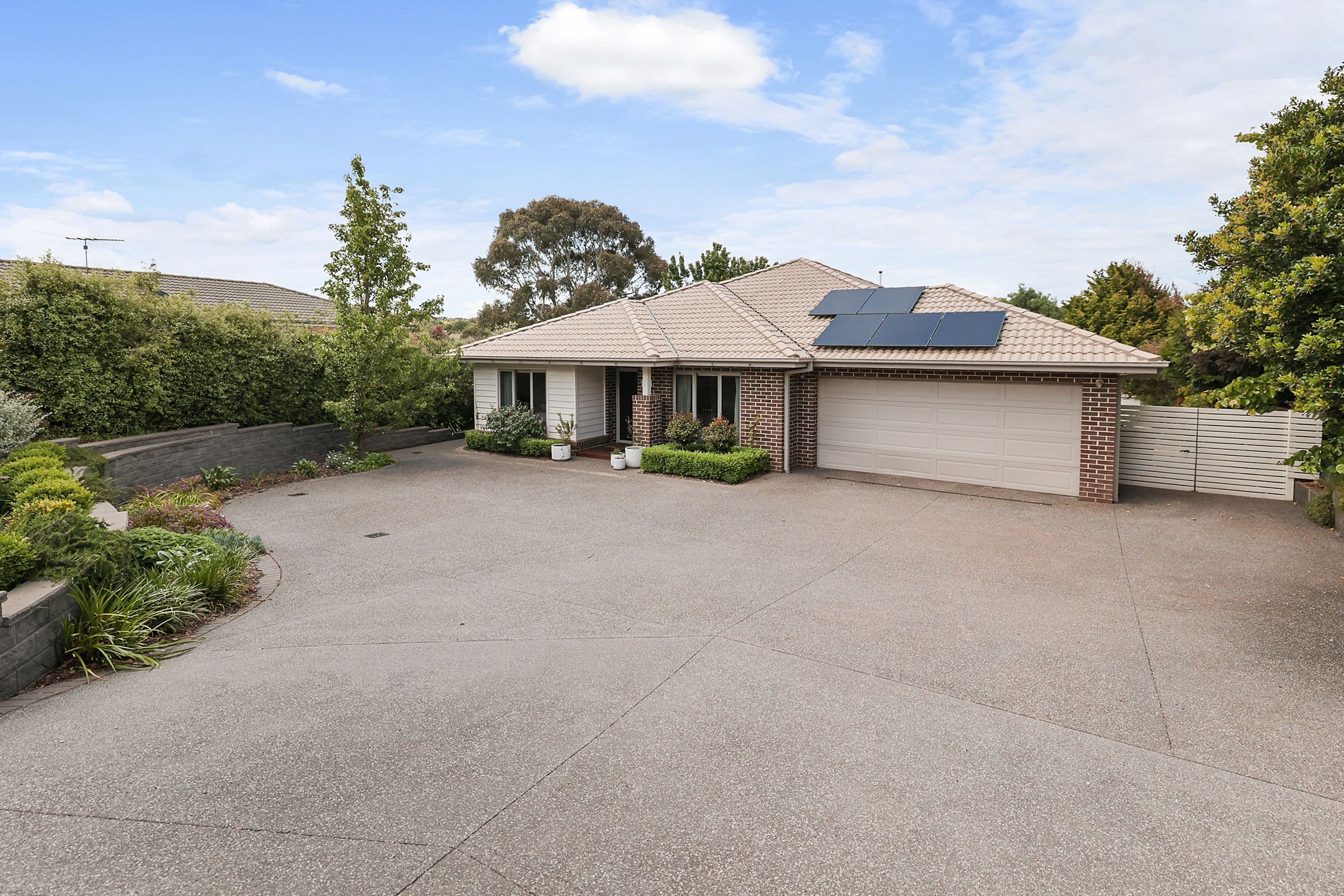14 Sullivan Court, Romsey VIC 3434, Romsey - Image 1