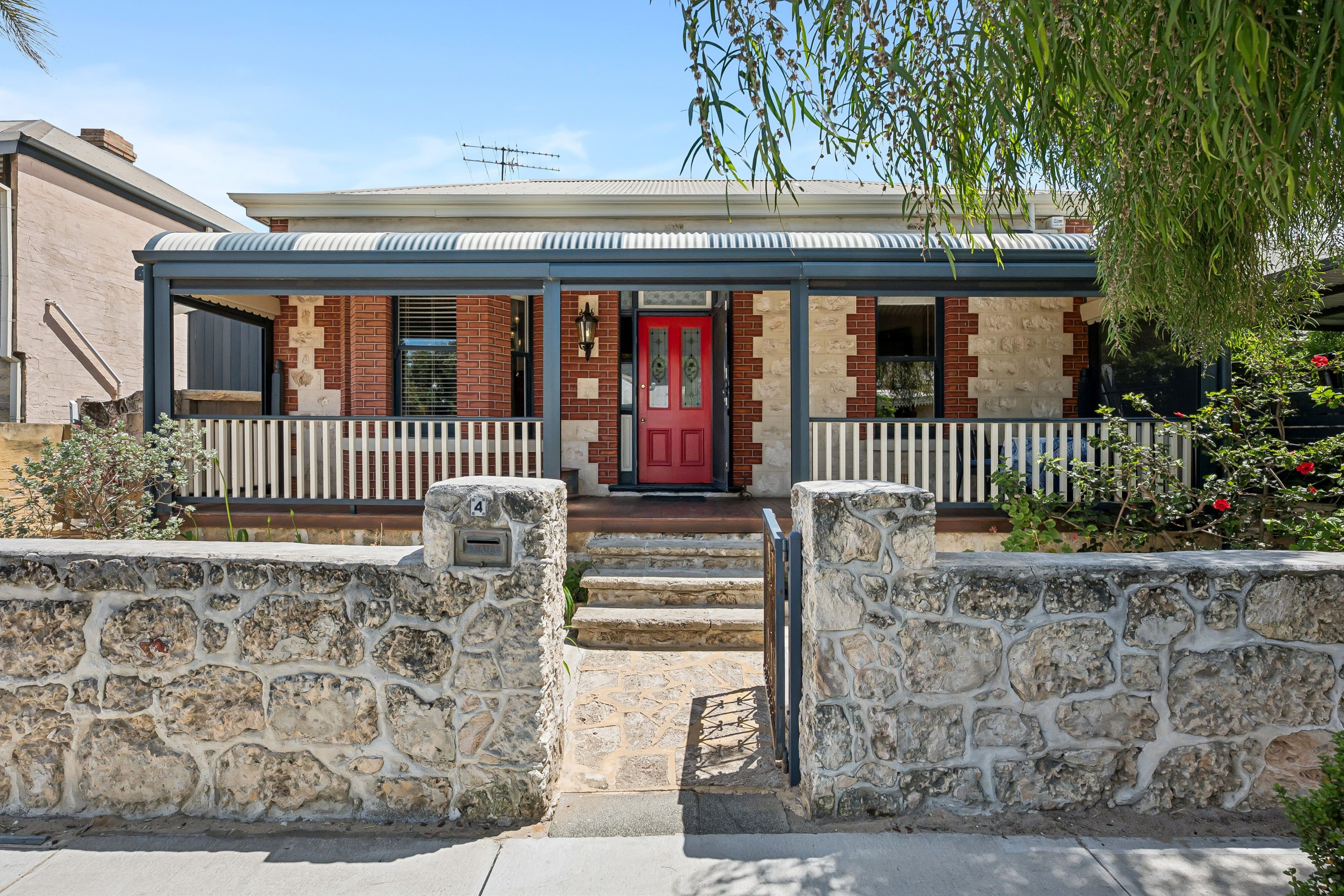 4 Rose Street, South Fremantle WA 6162, South Fremantle - Image 1