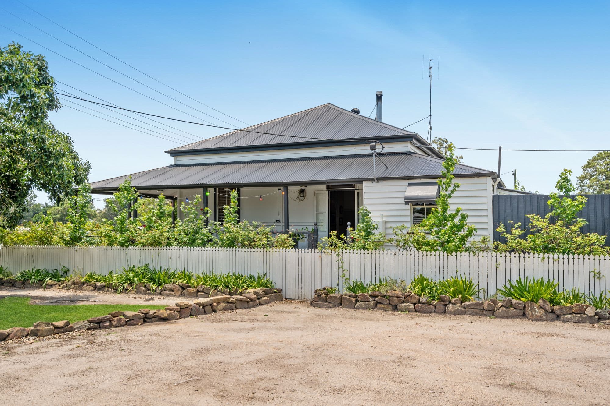 1 Bell Street, D'aguilar QLD 4514, D'Aguilar - Thumbnail 2