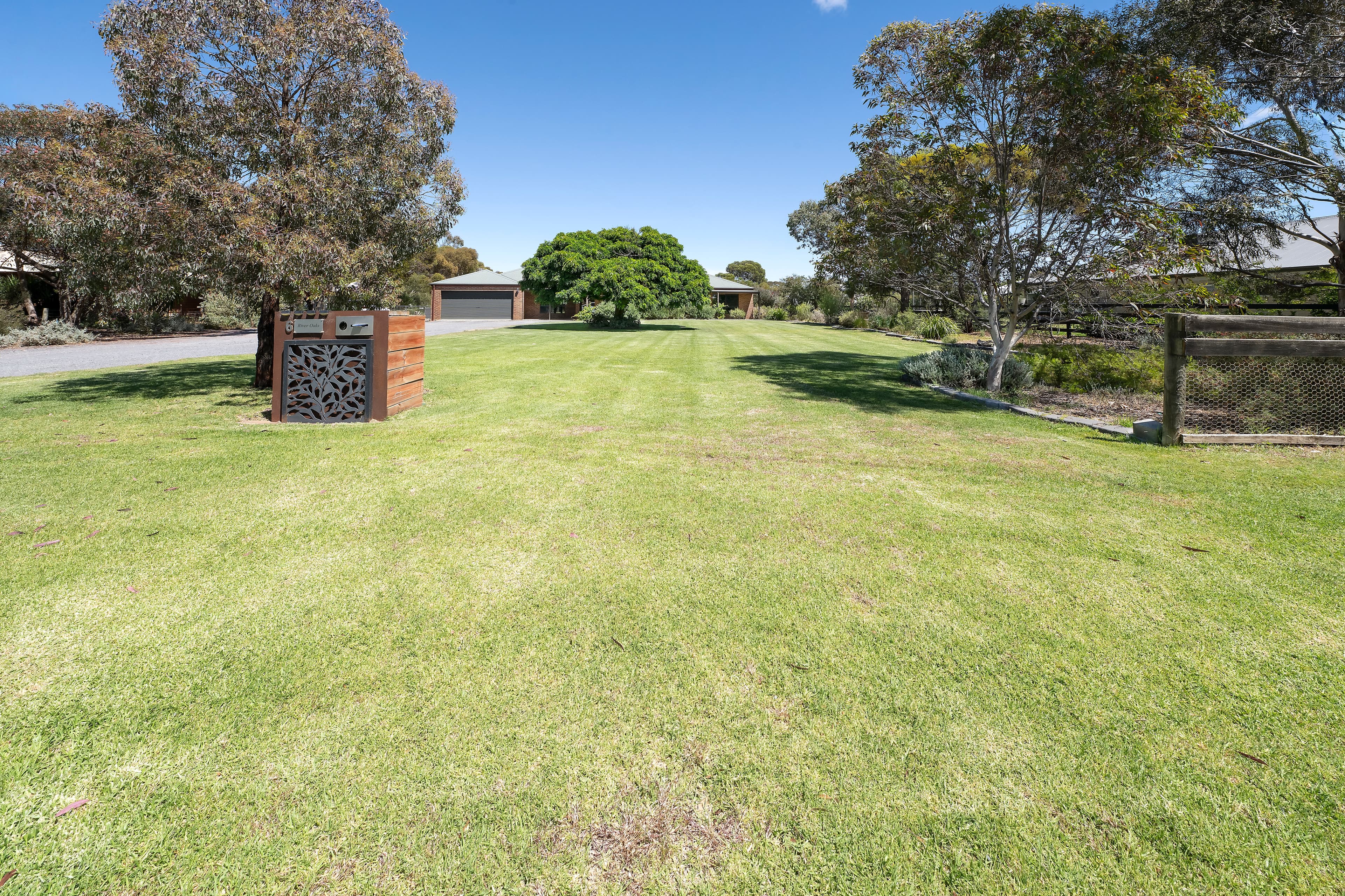 6 River Oaks Drive, Swan Hill VIC 3585, Swan Hill - Image 1