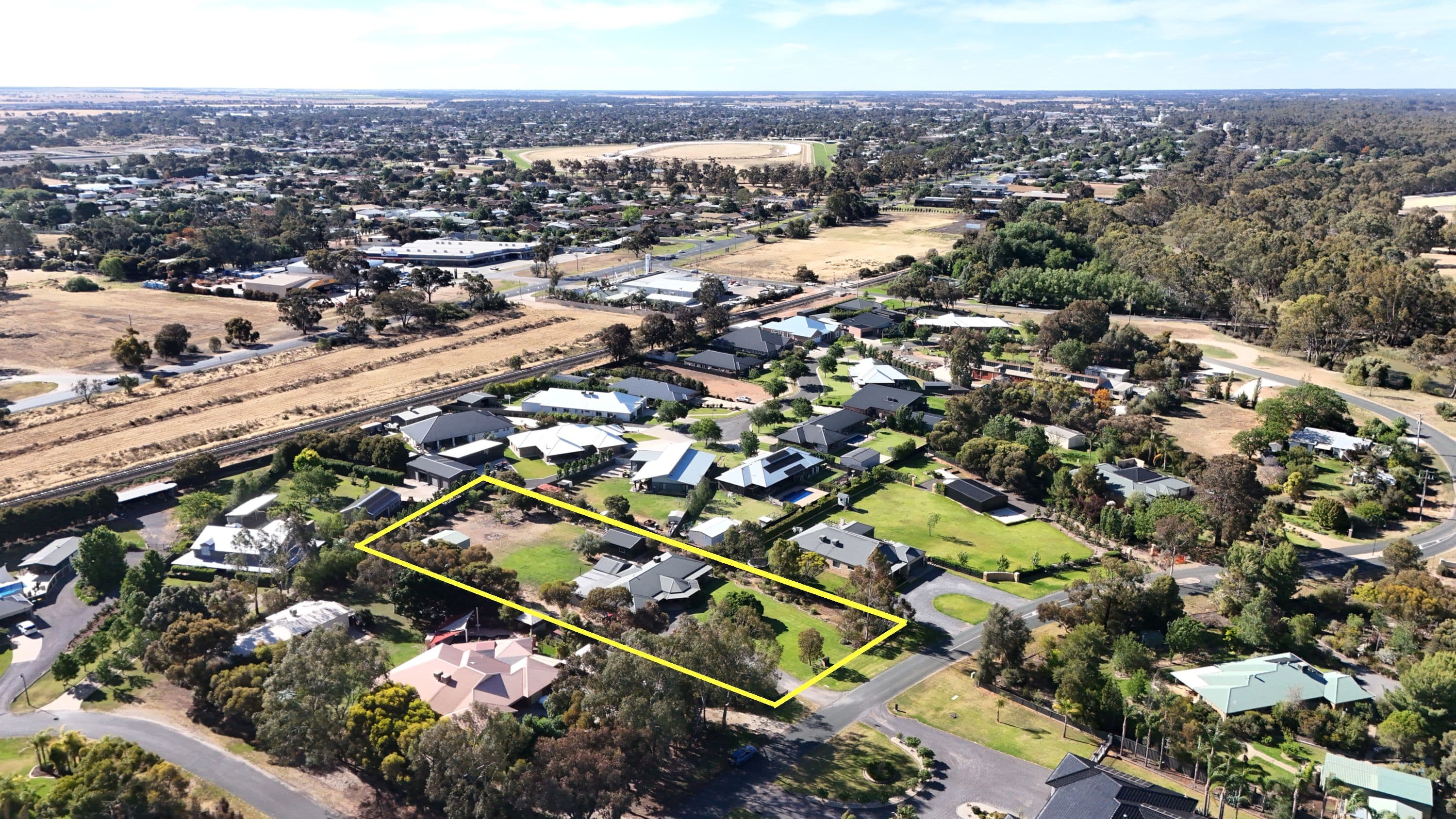 6 River Oaks Drive, Swan Hill VIC 3585, Swan Hill - Thumbnail 3