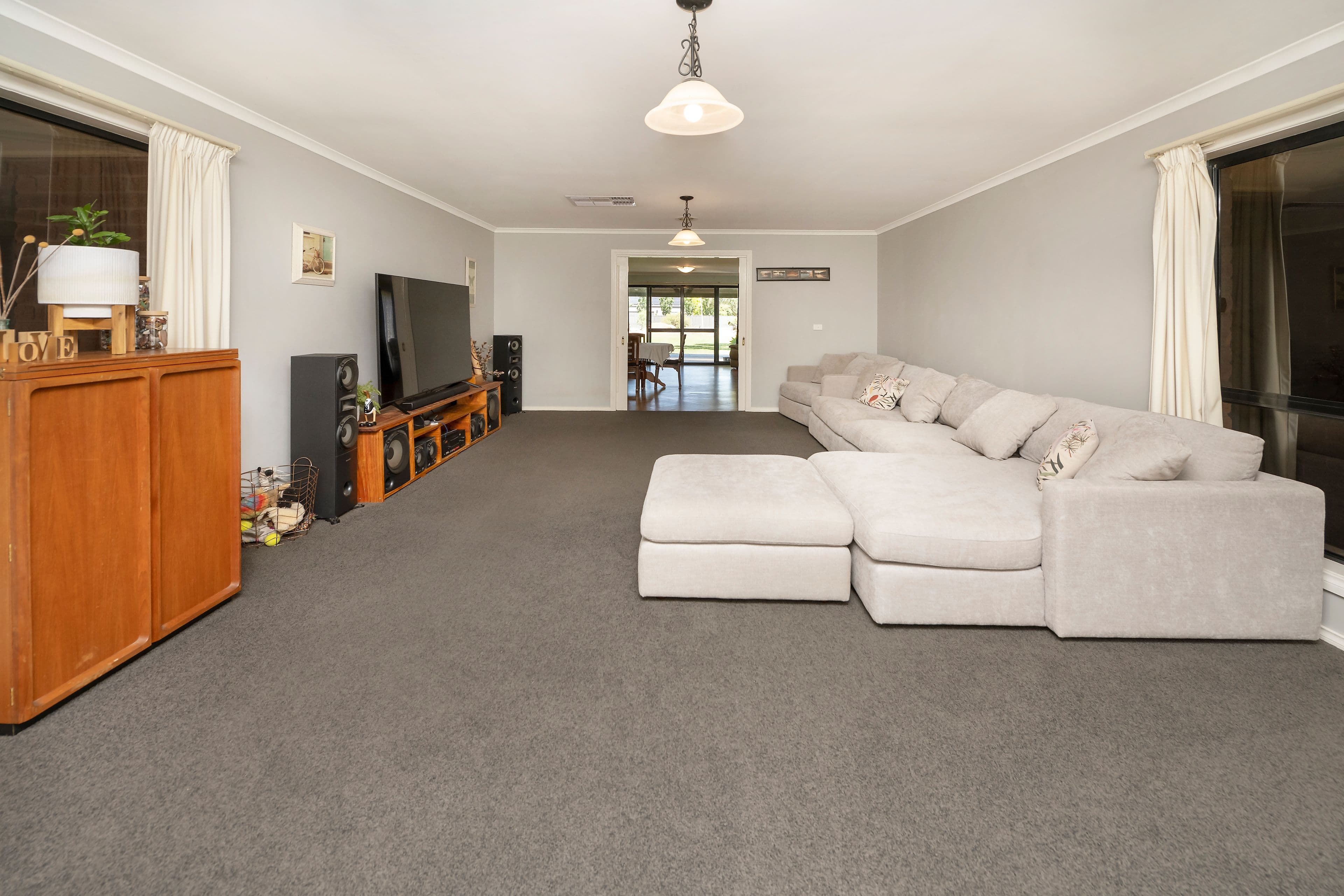 6 River Oaks Drive, Swan Hill VIC 3585, Swan Hill - Thumbnail 4