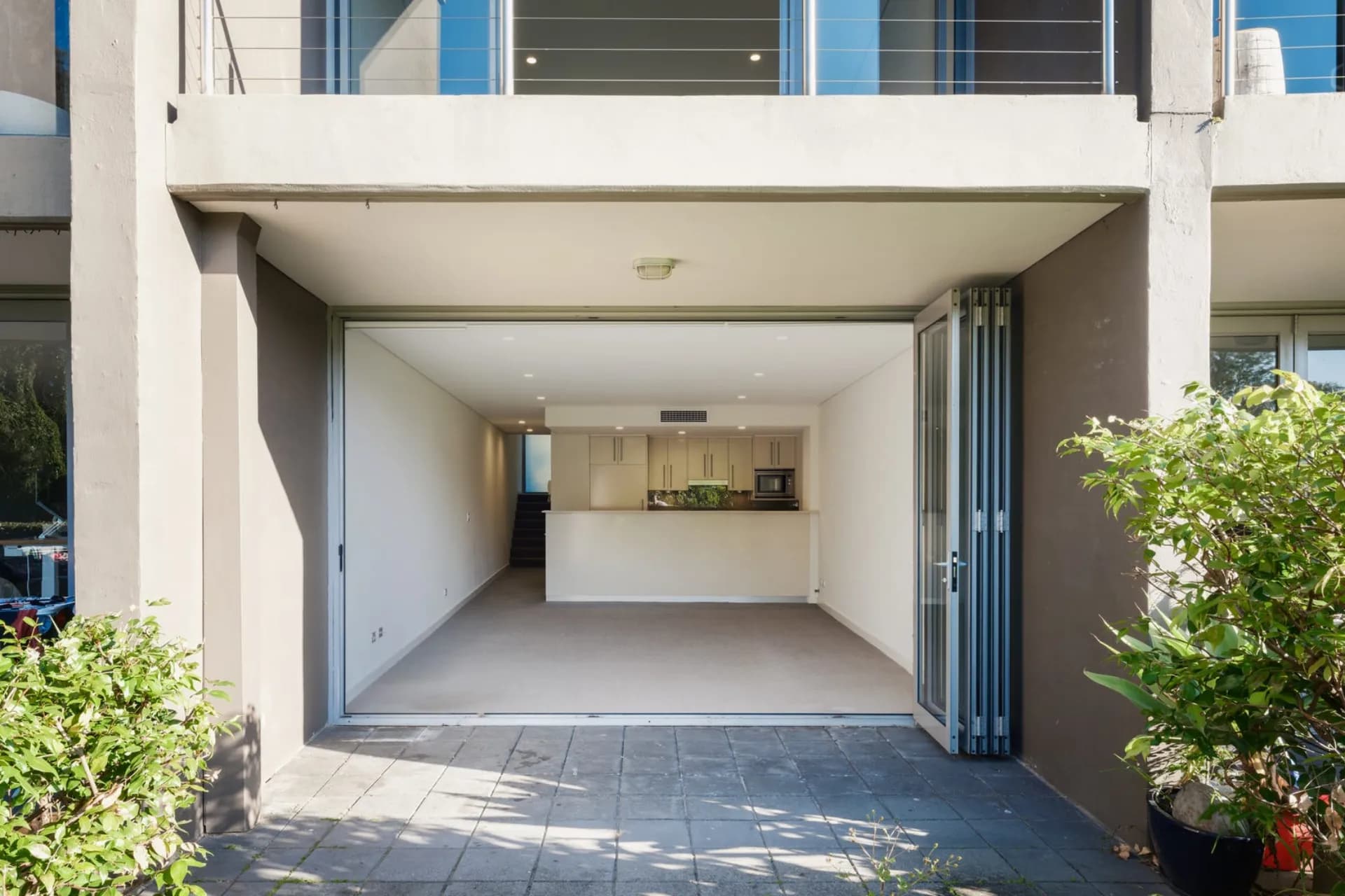 13/2A Campbell Parade, Manly Vale., Manly Vale - Thumbnail 2