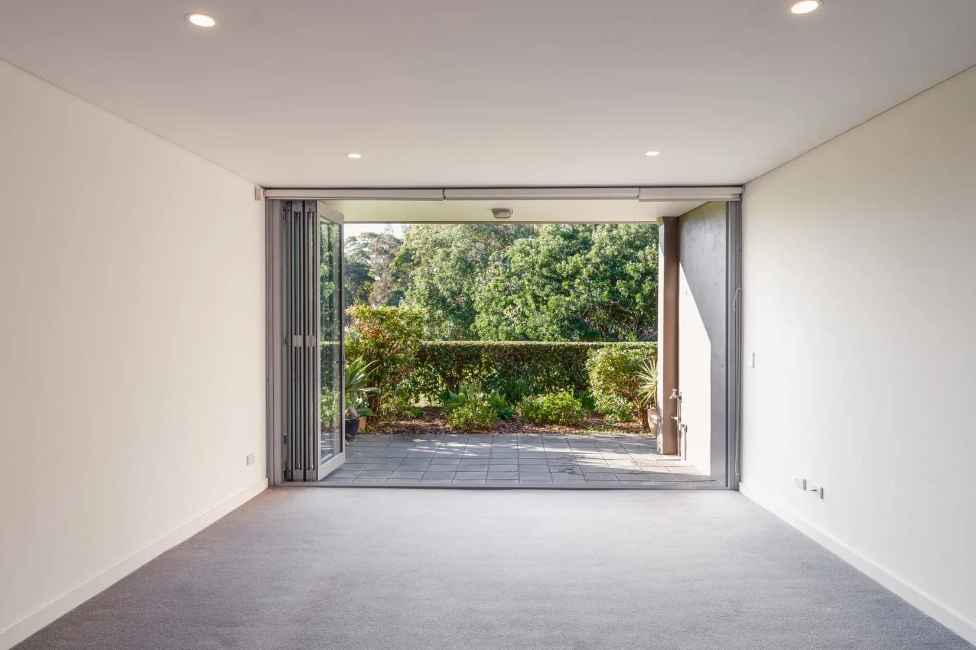13/2A Campbell Parade, Manly Vale., Manly Vale - Thumbnail 3