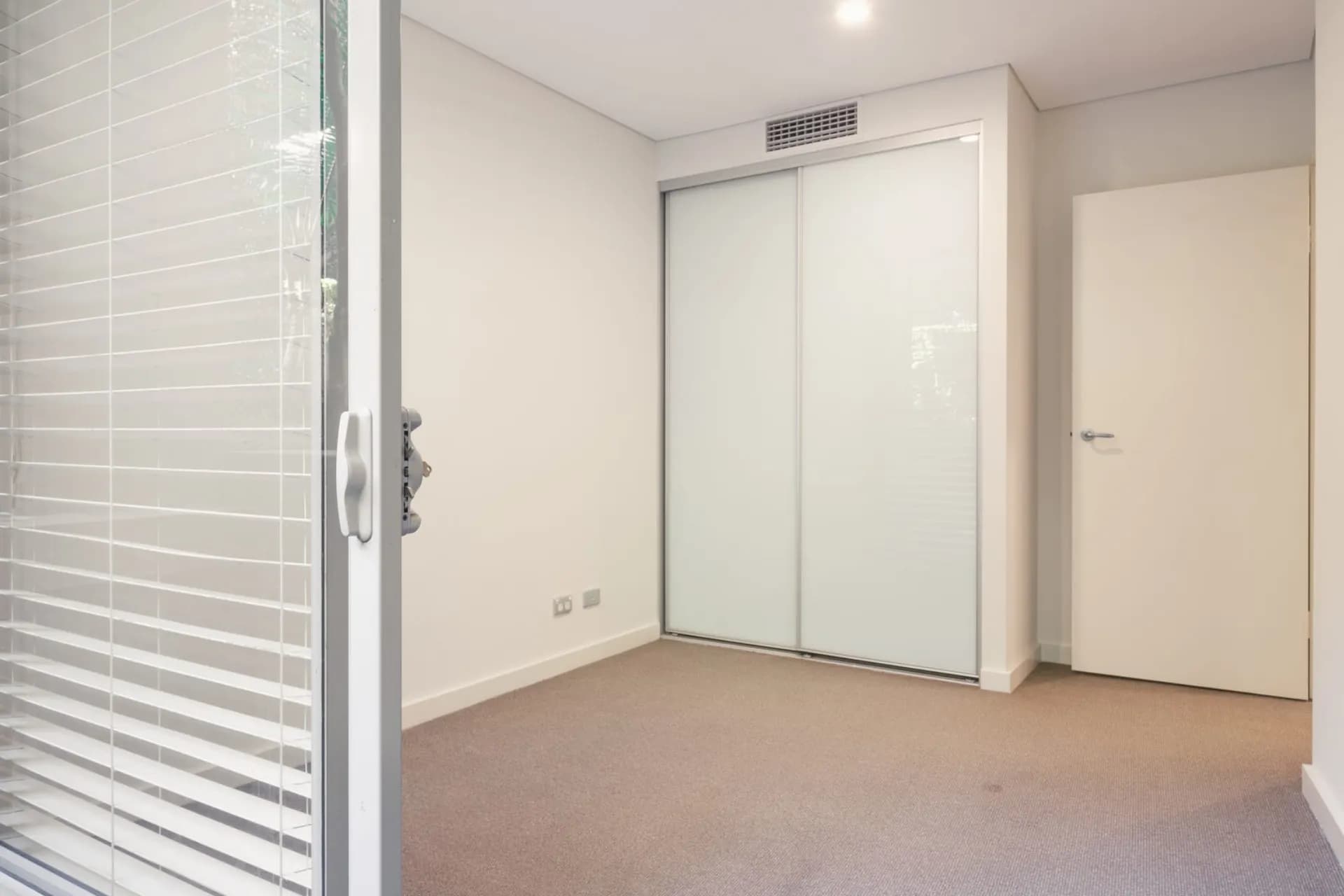 13/2A Campbell Parade, Manly Vale., Manly Vale - Thumbnail 8