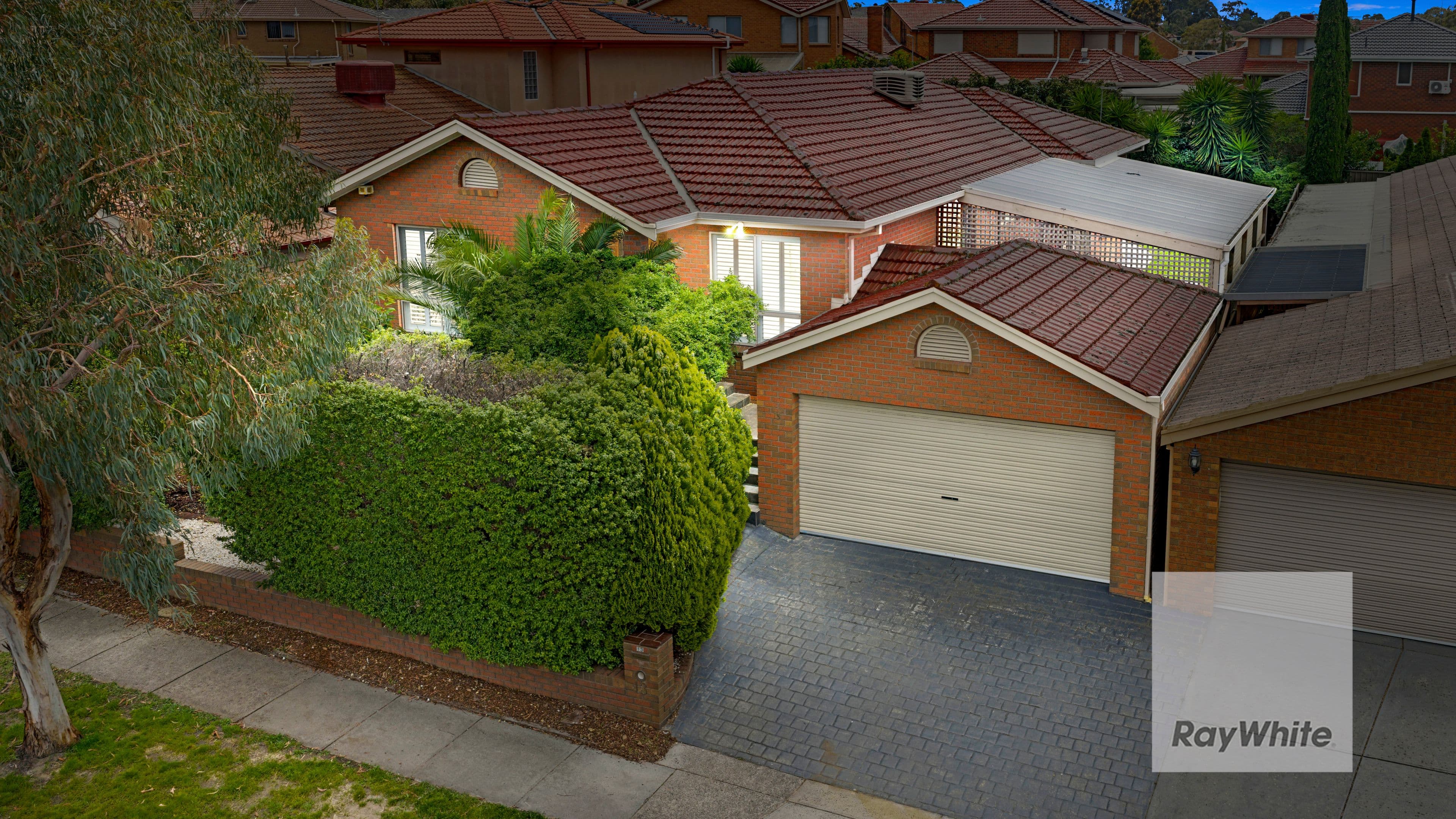 13 Cheadle Crescent, Bundoora VIC 3083, Bundoora - Thumbnail 2