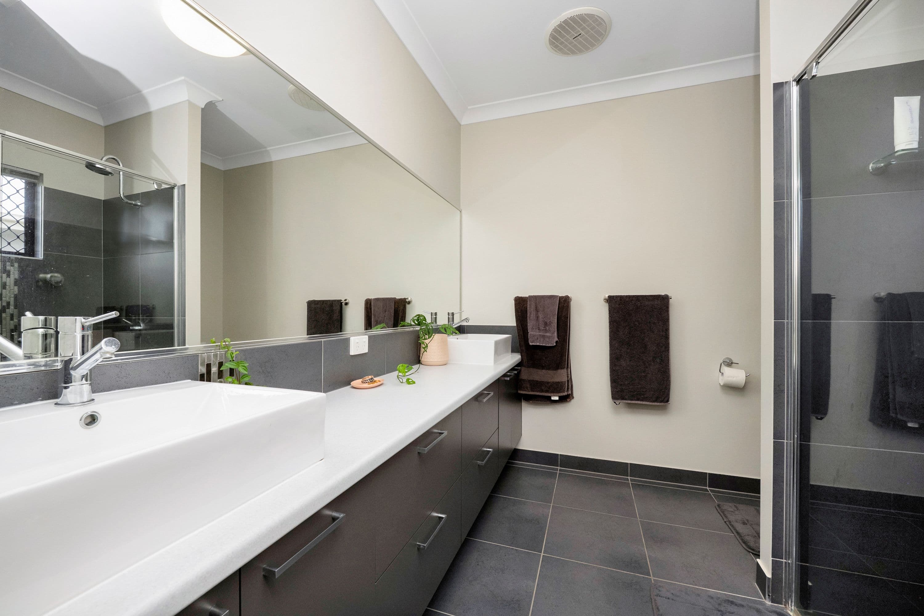 13 Velasco Street, Burdell QLD 4818, Burdell - Thumbnail 6