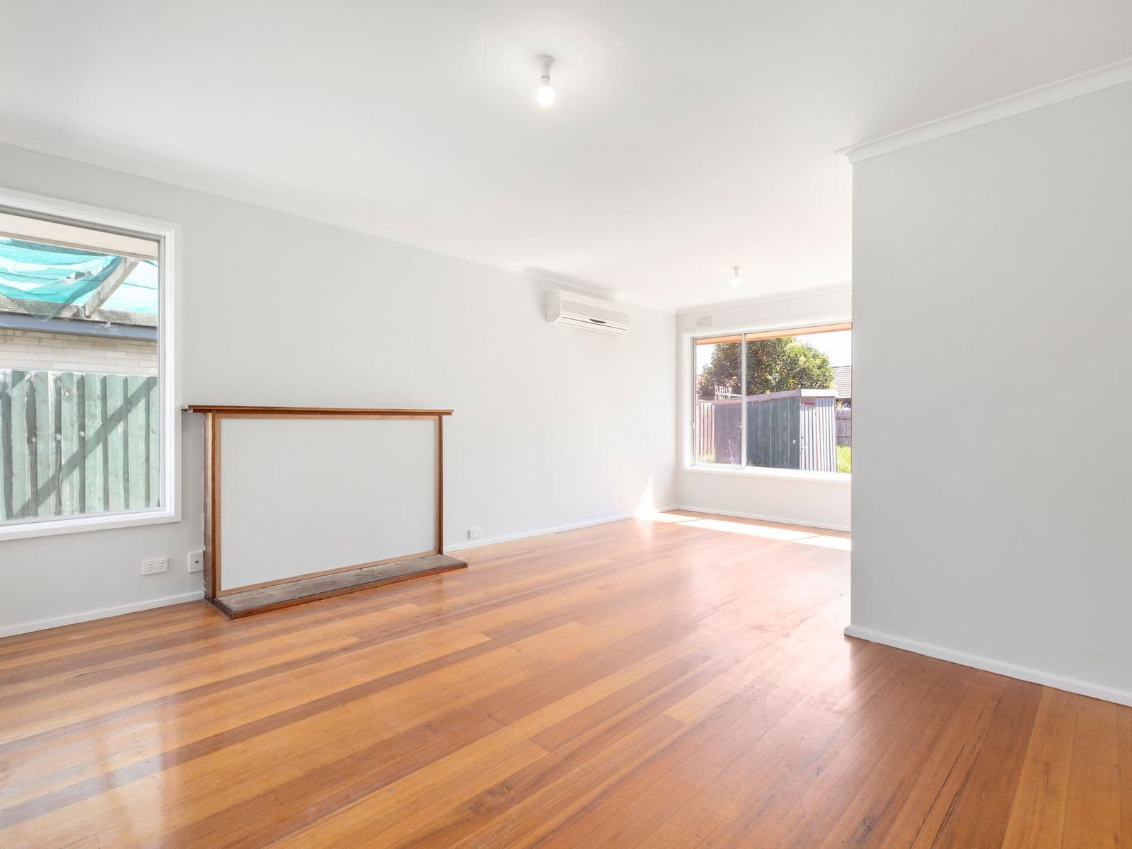 85 Embankment Grove, Chelsea - Thumbnail 3