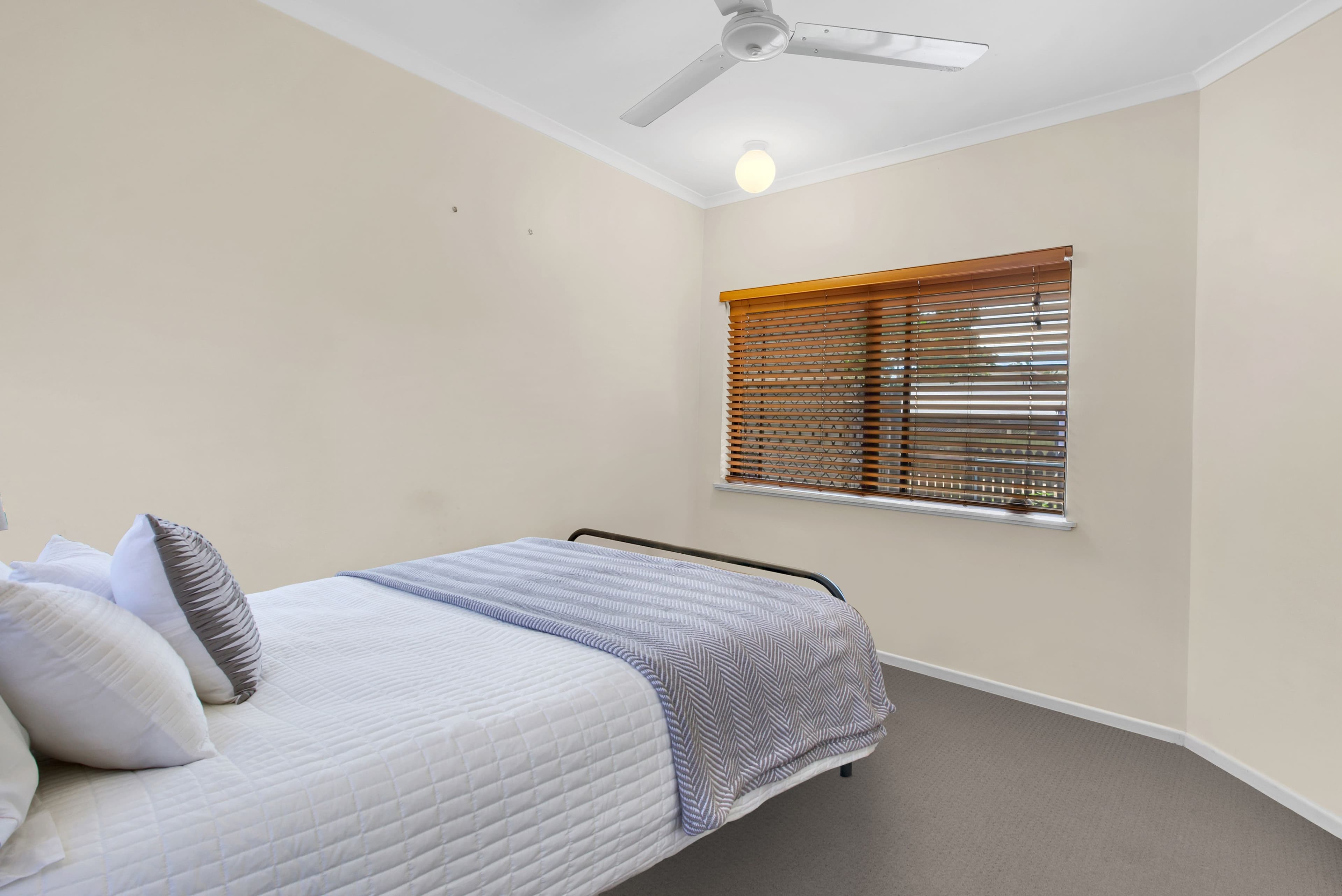 205 Spence Street, Bungalow QLD 4870, Bungalow - Thumbnail 5
