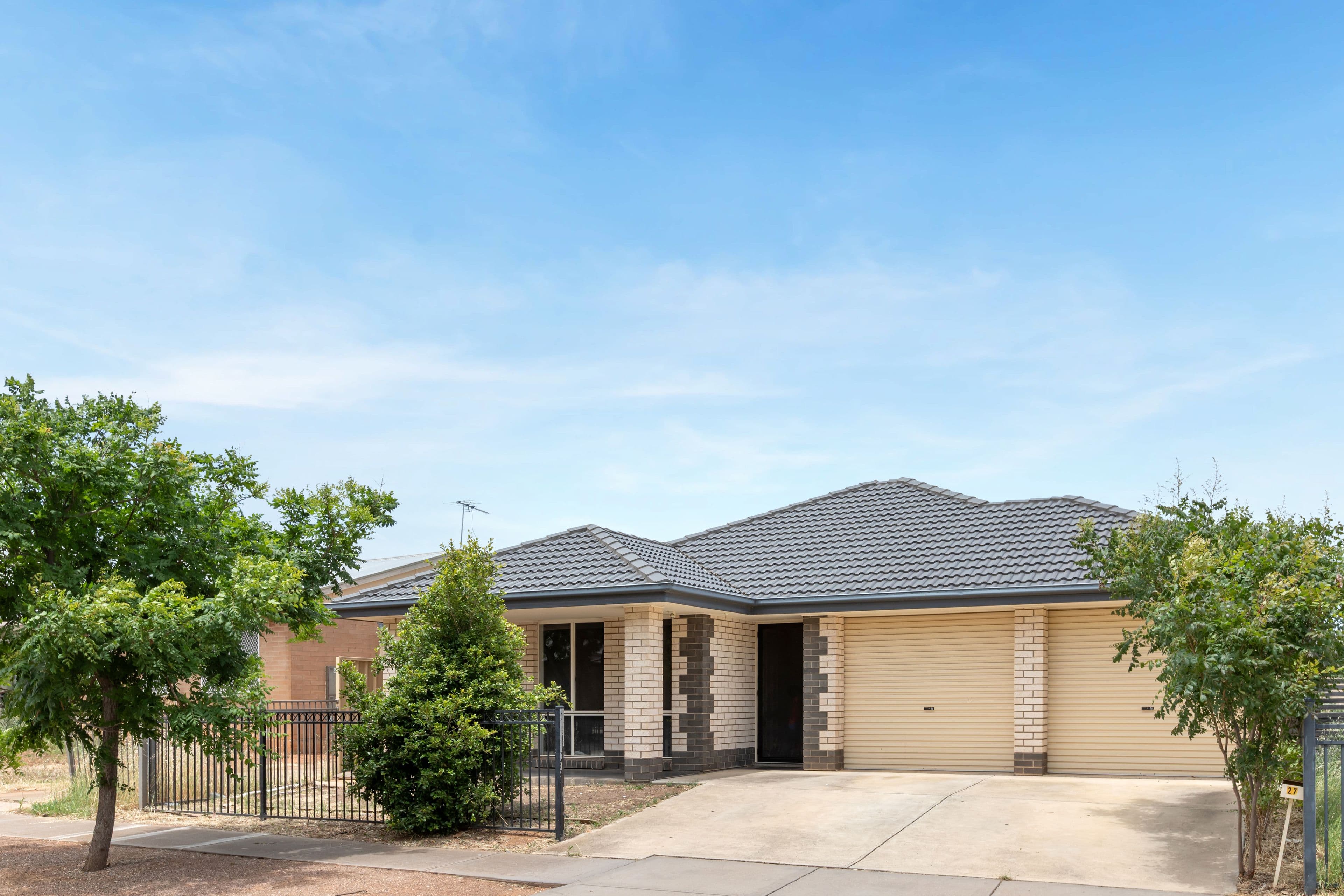 27 Roberts Crescent, Smithfield Plains SA 5114, Smithfield Plains - Thumbnail 3