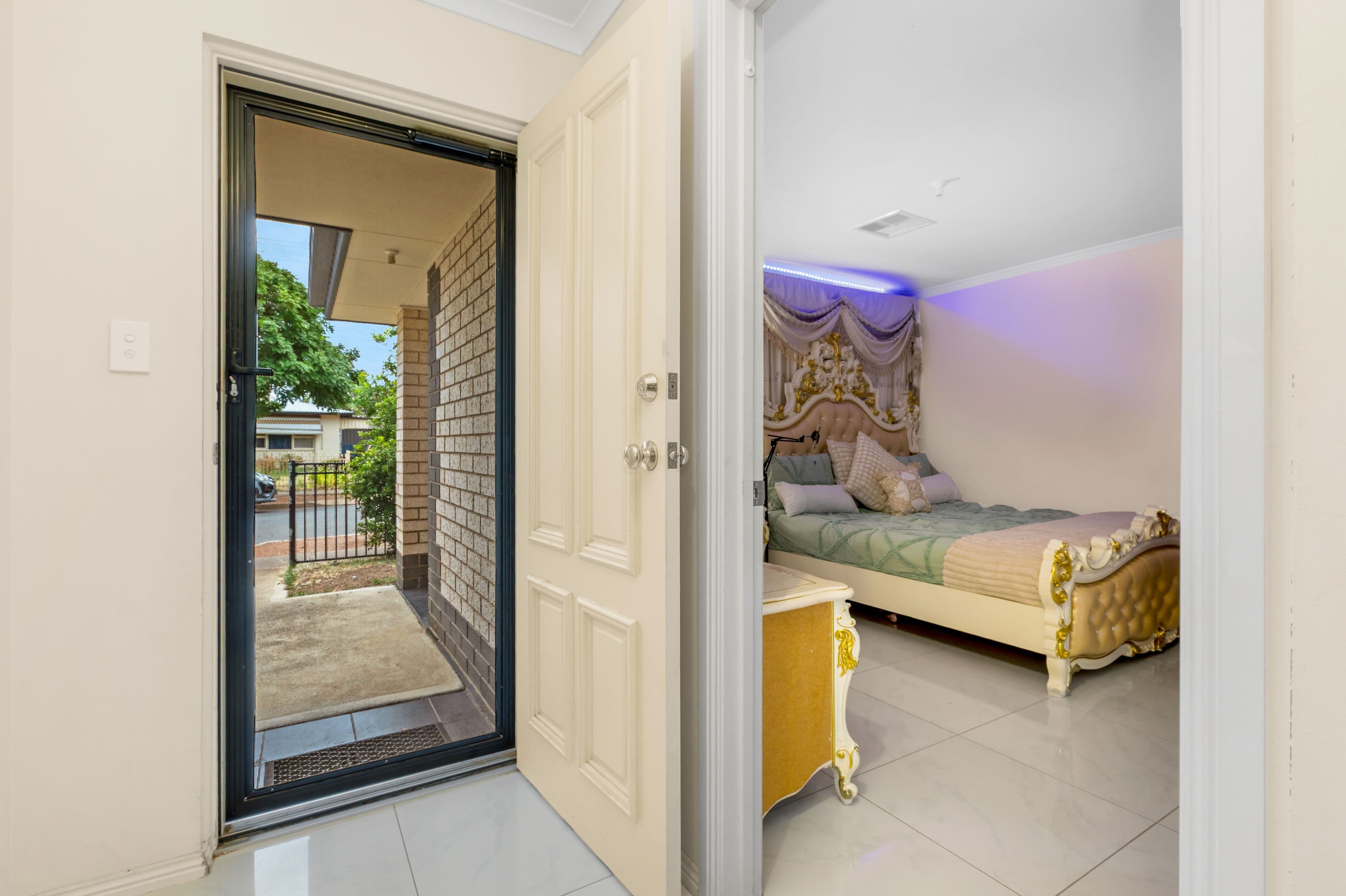 27 Roberts Crescent, Smithfield Plains SA 5114, Smithfield Plains - Thumbnail 4