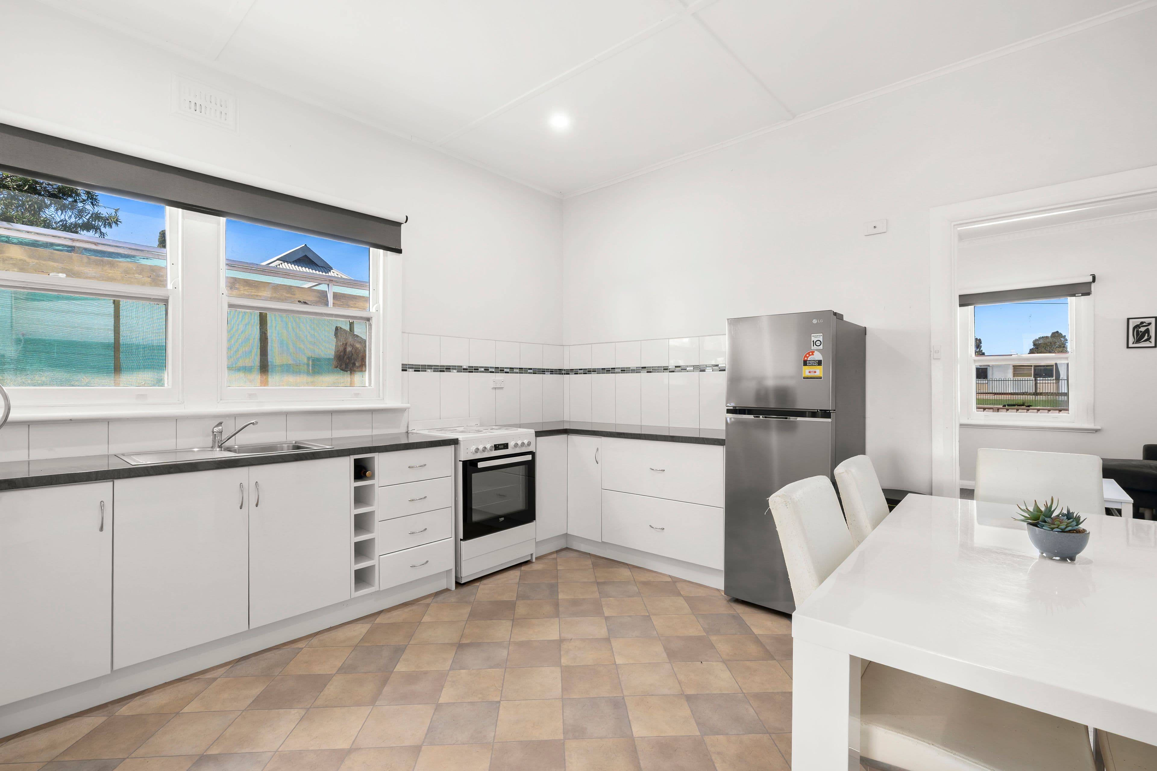 186 Eighteenth Street, Renmark SA 5341, Renmark - Thumbnail 3